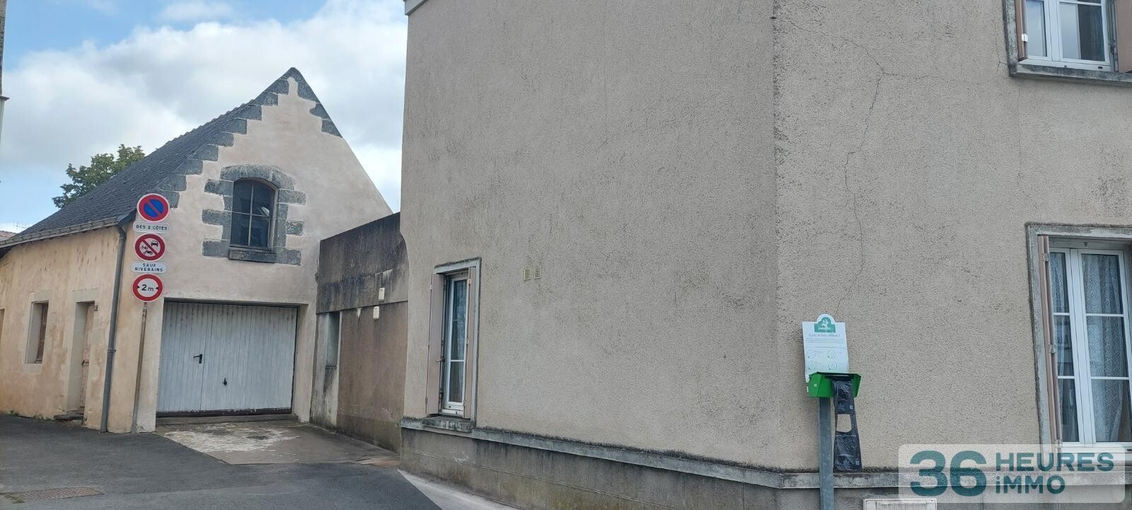 VENTE MAISON DE BOURG AVEC GRAND GARAGE ET COUR 