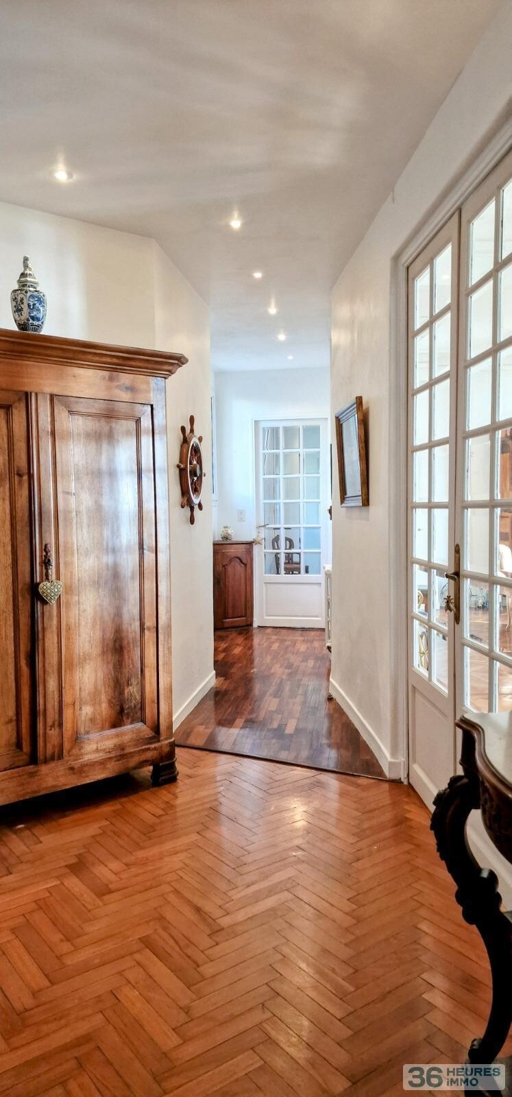 Appartement Haussmannien - 125 m2- front de mer