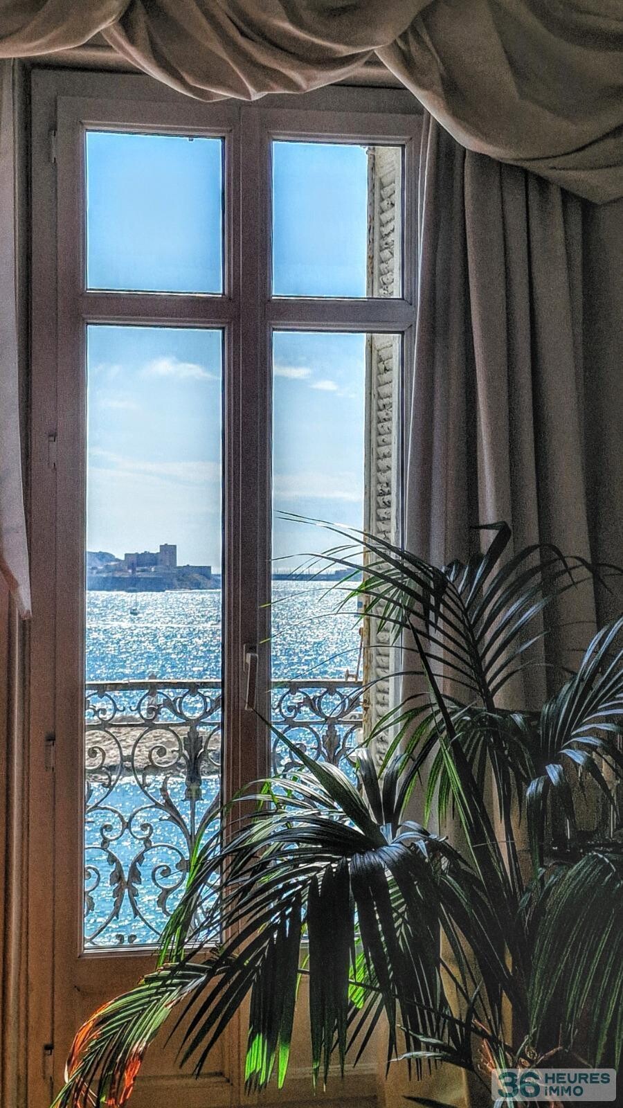 Appartement Haussmannien - 125 m2- front de mer