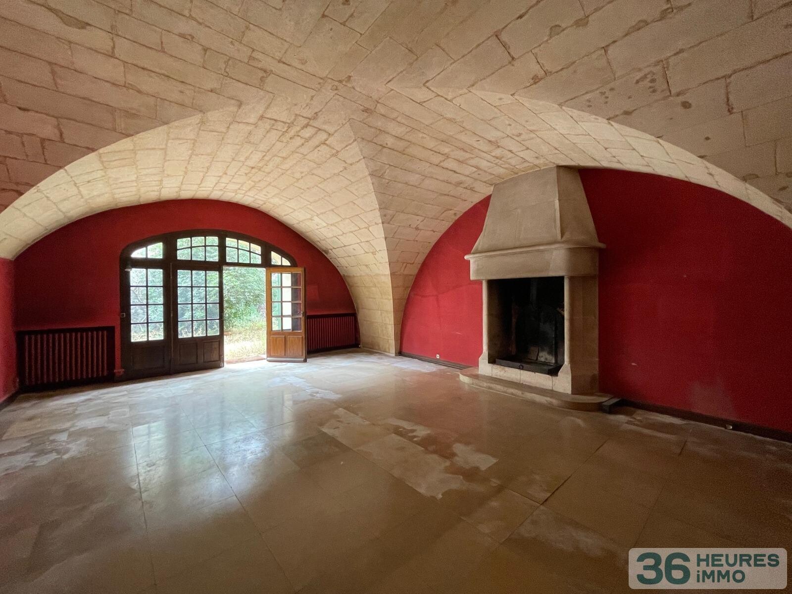  MAISON DE VILLE DE 358M2 SUR 402 M2 DE TERRAIN