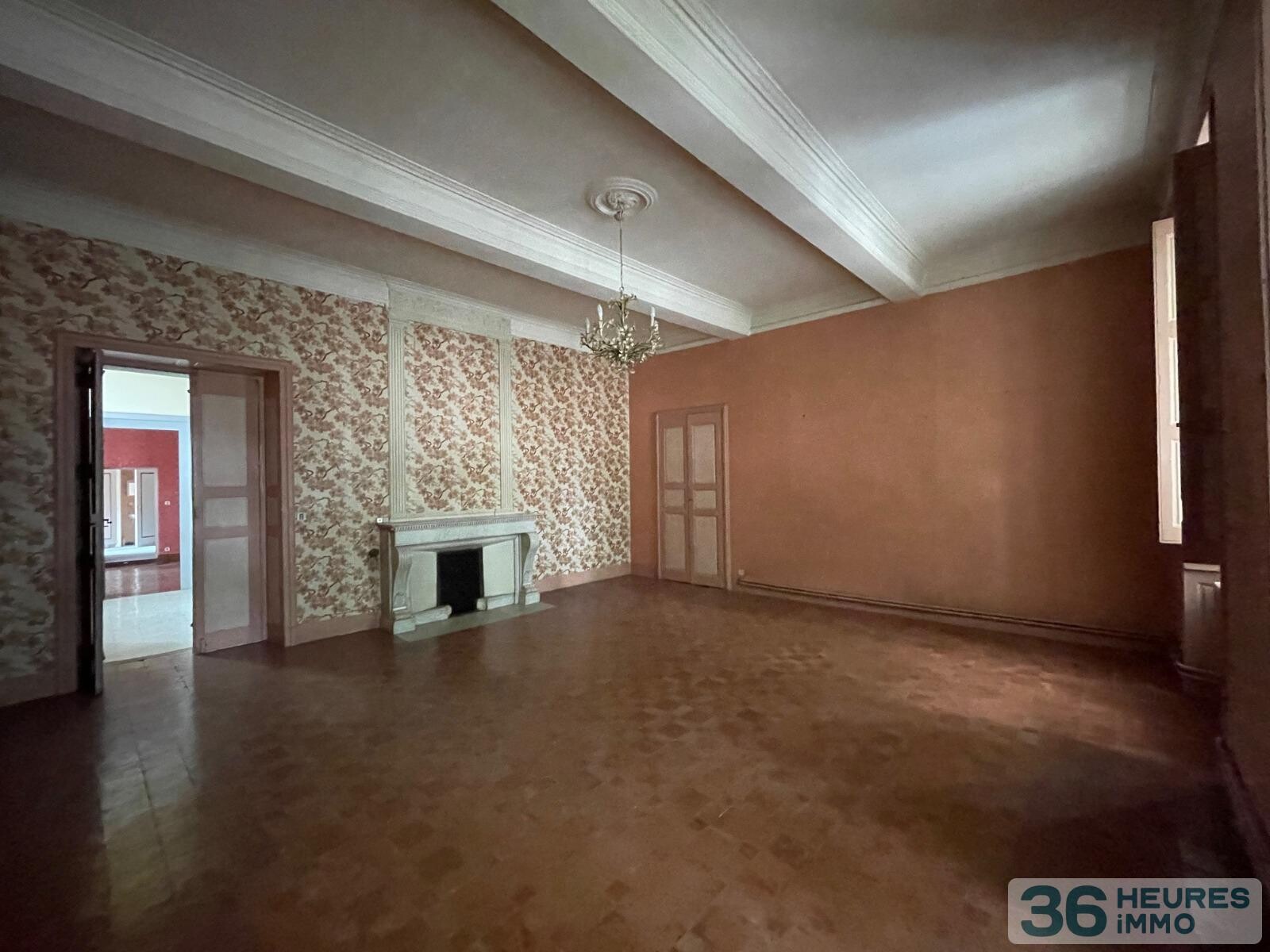  MAISON DE VILLE DE 358M2 SUR 402 M2 DE TERRAIN