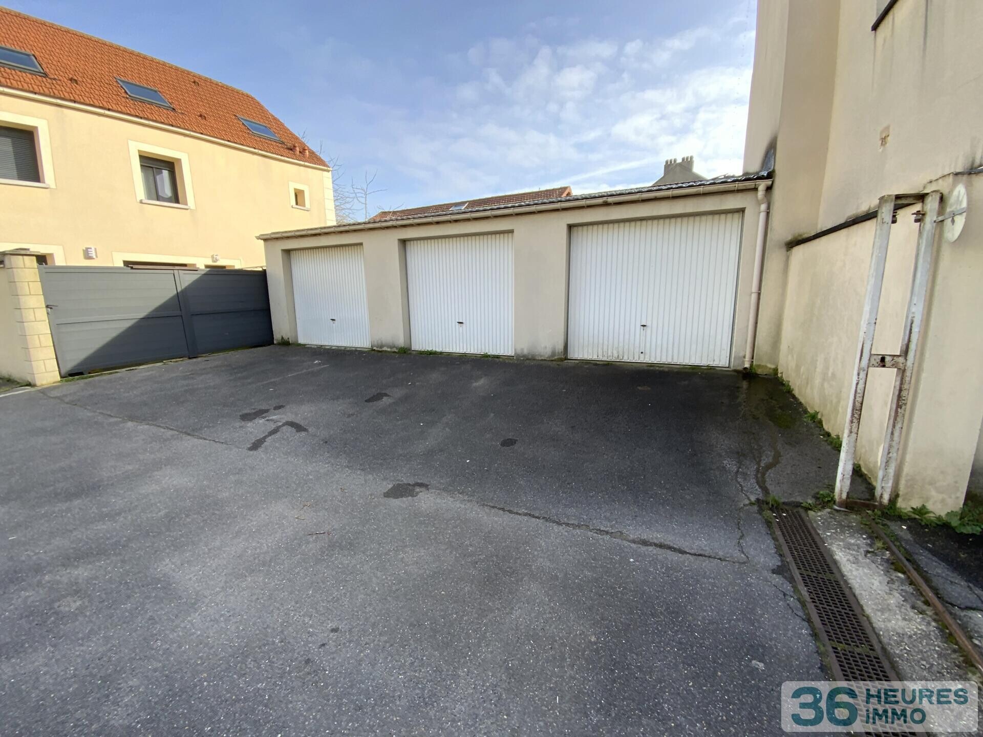 Maison + extérieur + garage + combles aménageables 