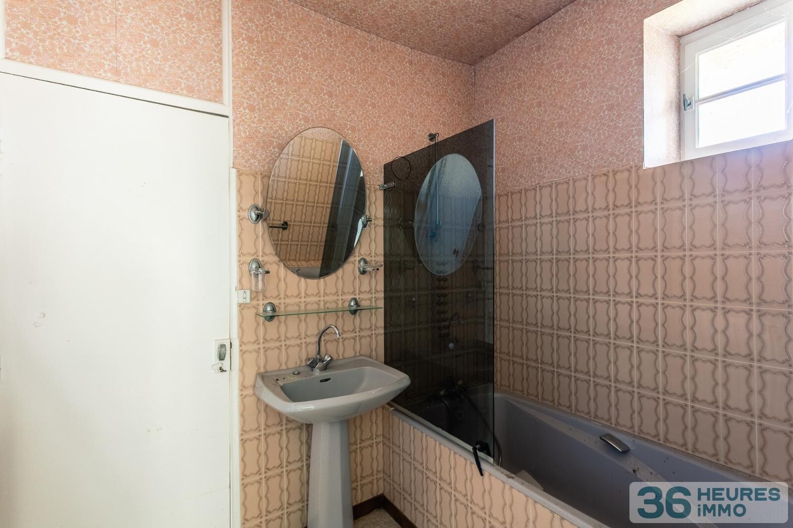 MAISON D'HABITATION ET GRANGE