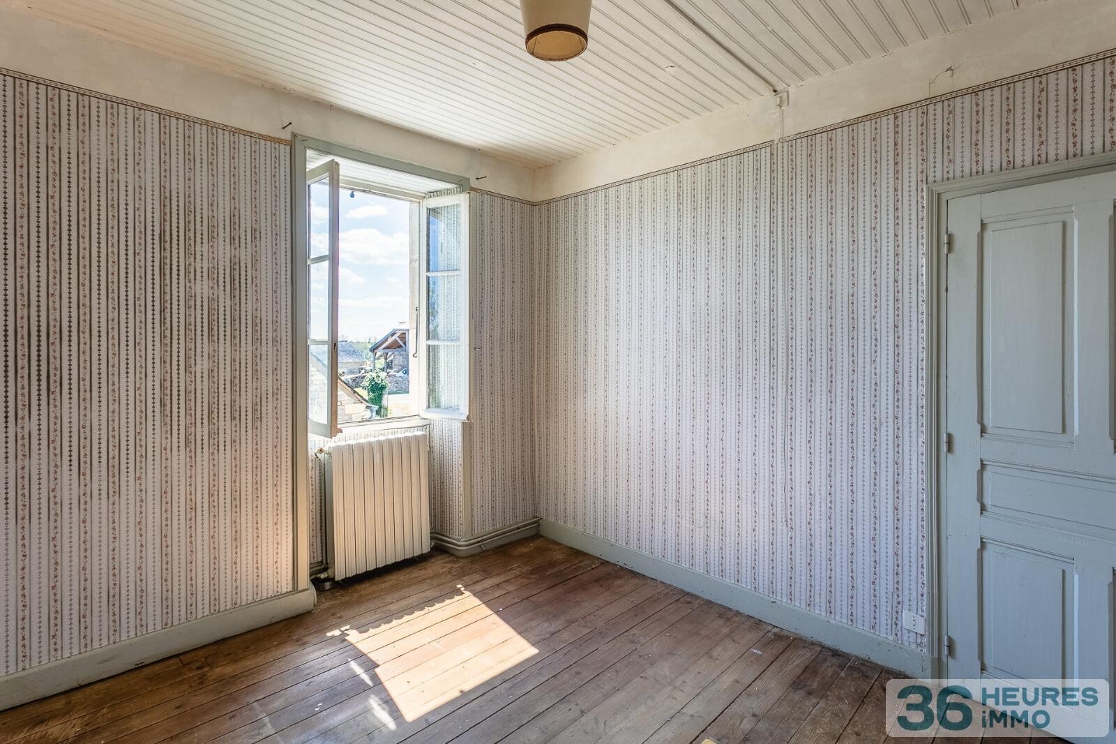 MAISON D'HABITATION ET GRANGE