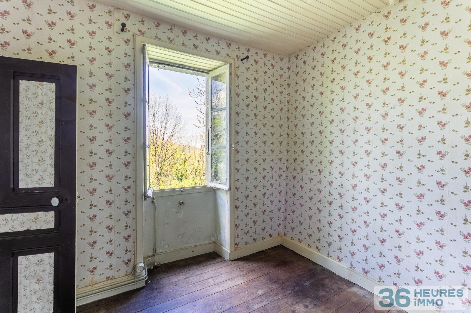 MAISON D'HABITATION ET GRANGE