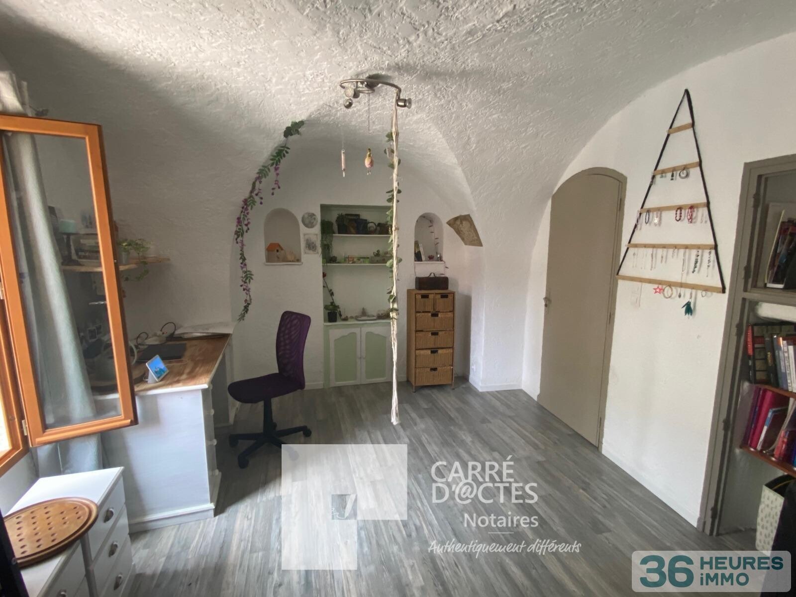 Grande Maison en cur de village BOISSIERES