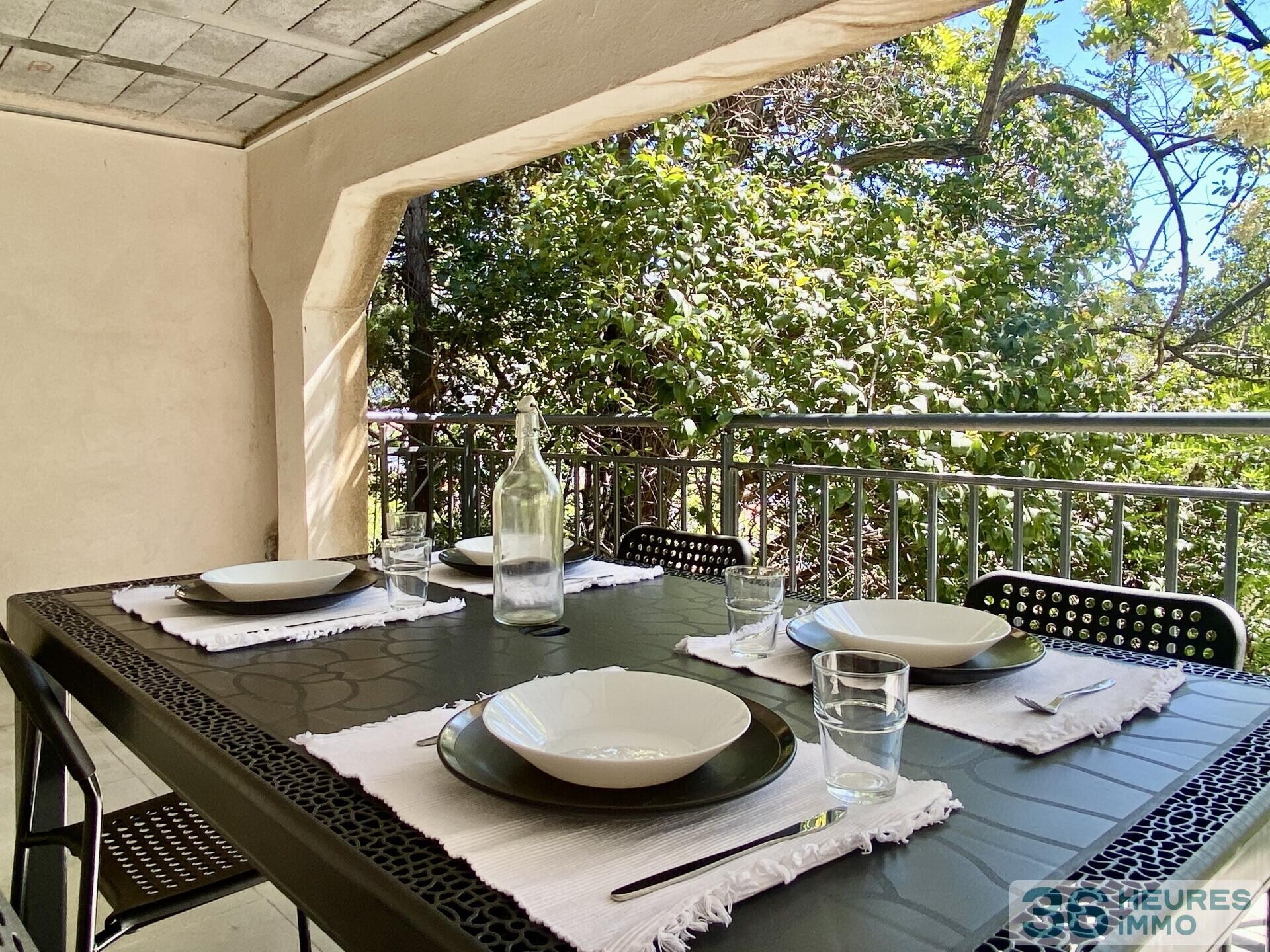 2p avec terrasse et parking privatif