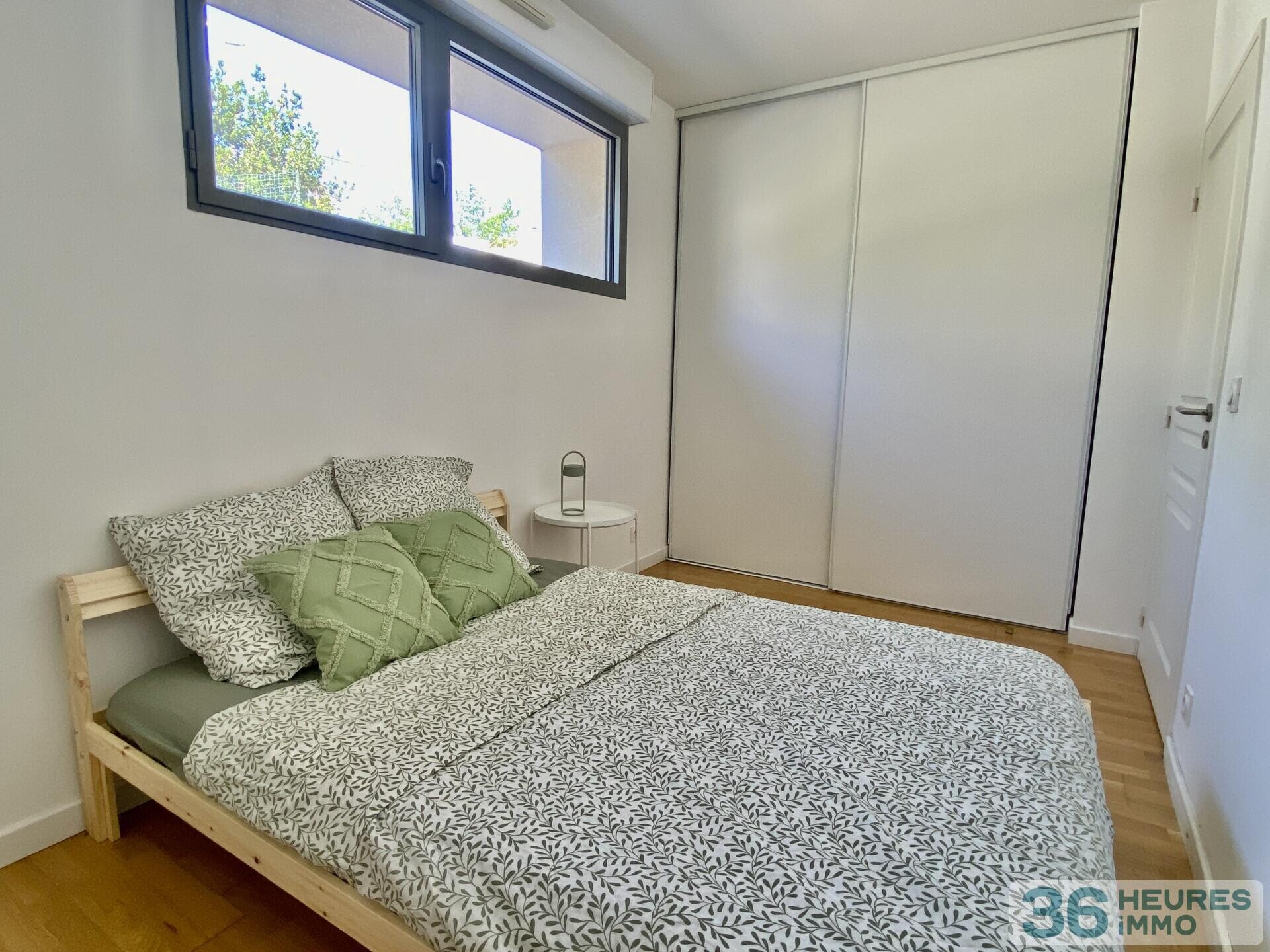 2p avec terrasse et parking privatif