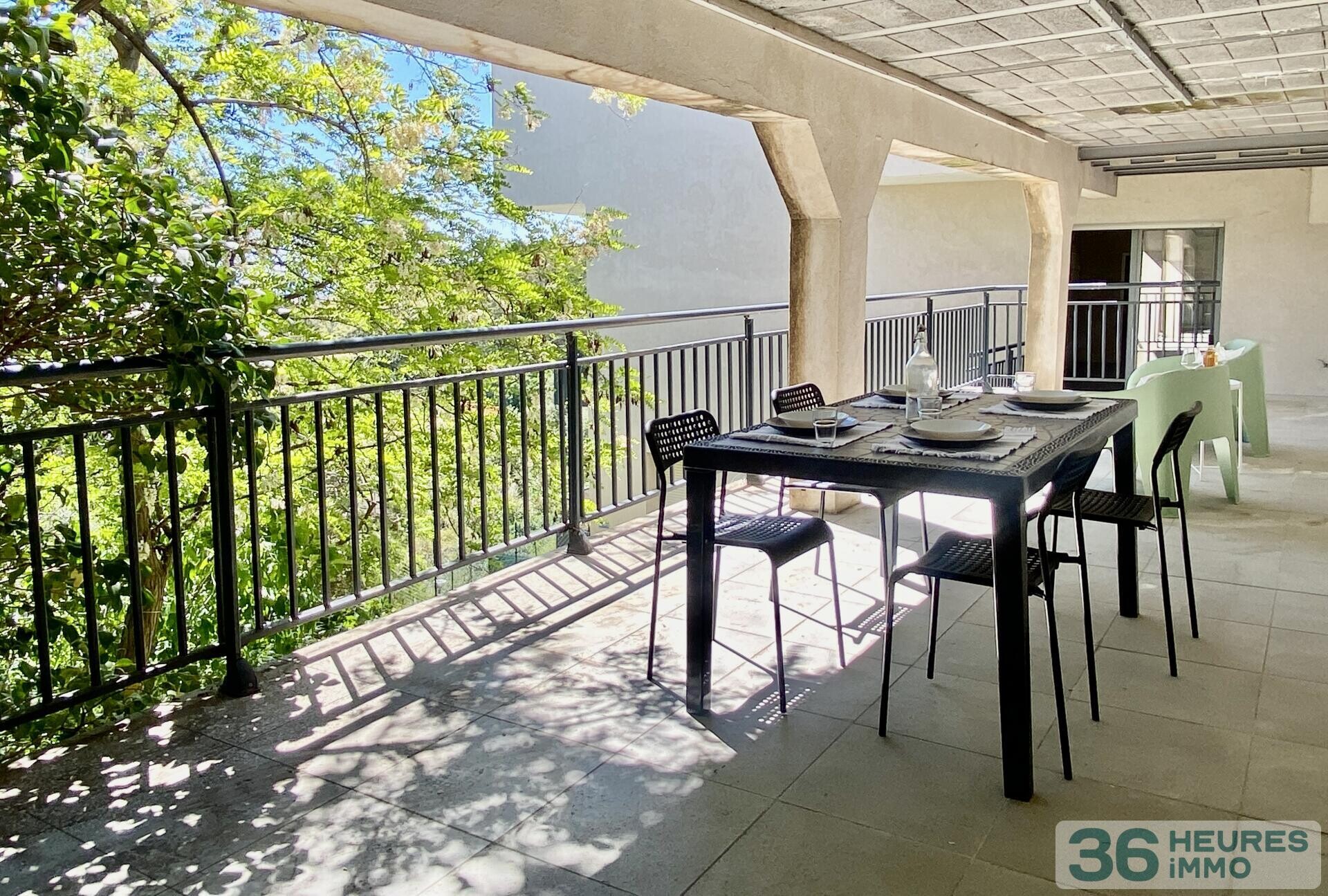 2p avec terrasse et parking privatif