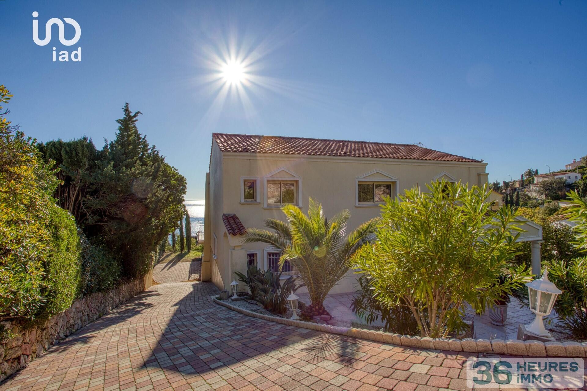 Superbe propriété vue mer imprenable.