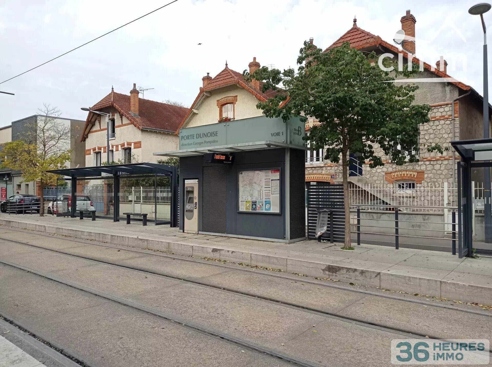 Bel appartement T3 dernier étage vue sur Loire Résidence Le Belvédère