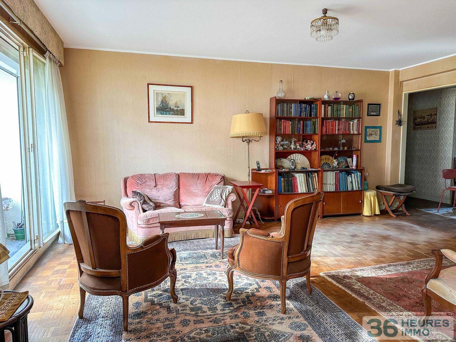 Appartement T4 de 98m2, à rénover. Secteur Camus, Nantes