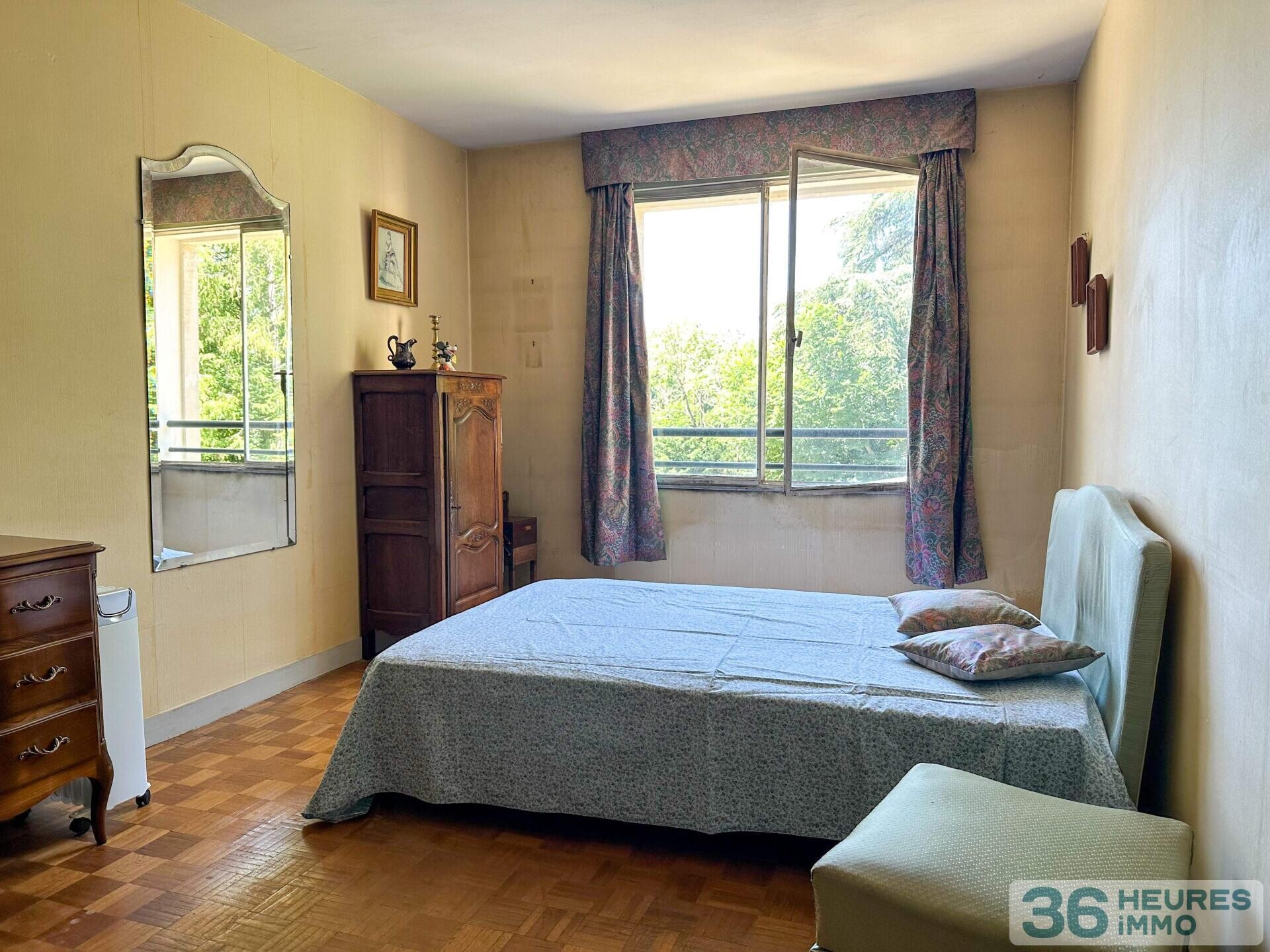 Appartement T4 de 98m2, à rénover. Secteur Camus, Nantes