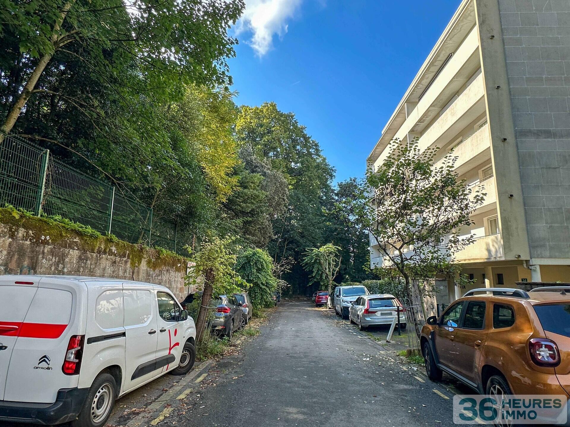 Appartement T4 de 98m2, à rénover. Secteur Camus, Nantes