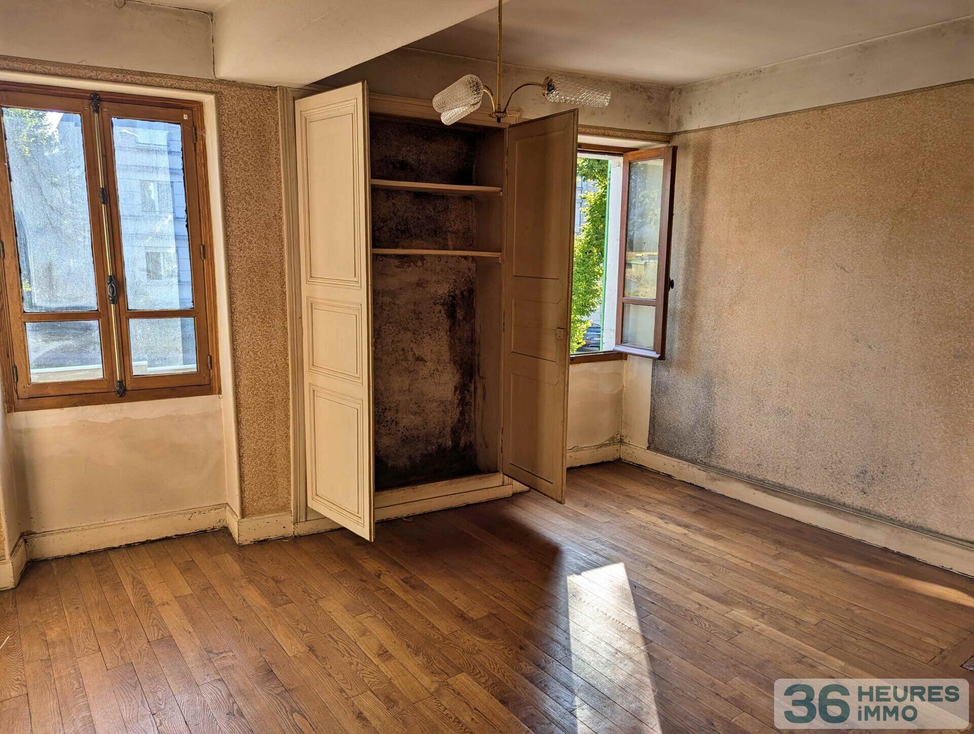 VENTE INTERACTIVE Maison T5 à rénover avec dépendances et jardin à COULANGES SUR YONNE