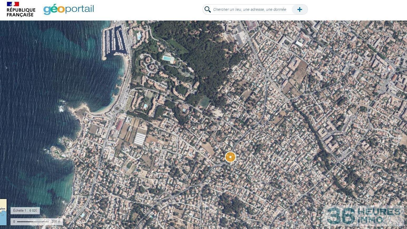 Villa à rénover de 81m² avec jardin à SIX FOURS LES PLAGES