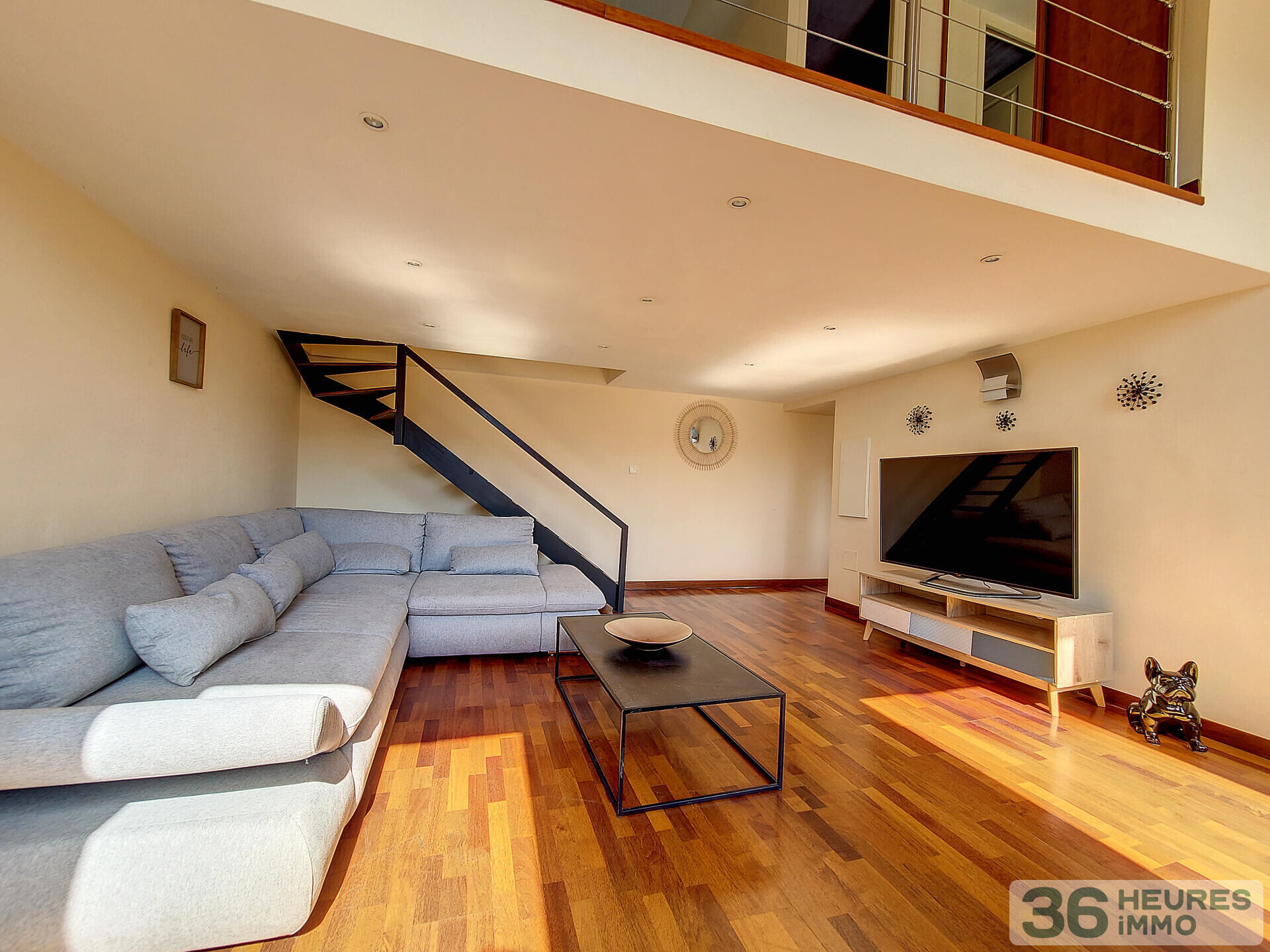 Bijou en 1ère ligne du port de Nice