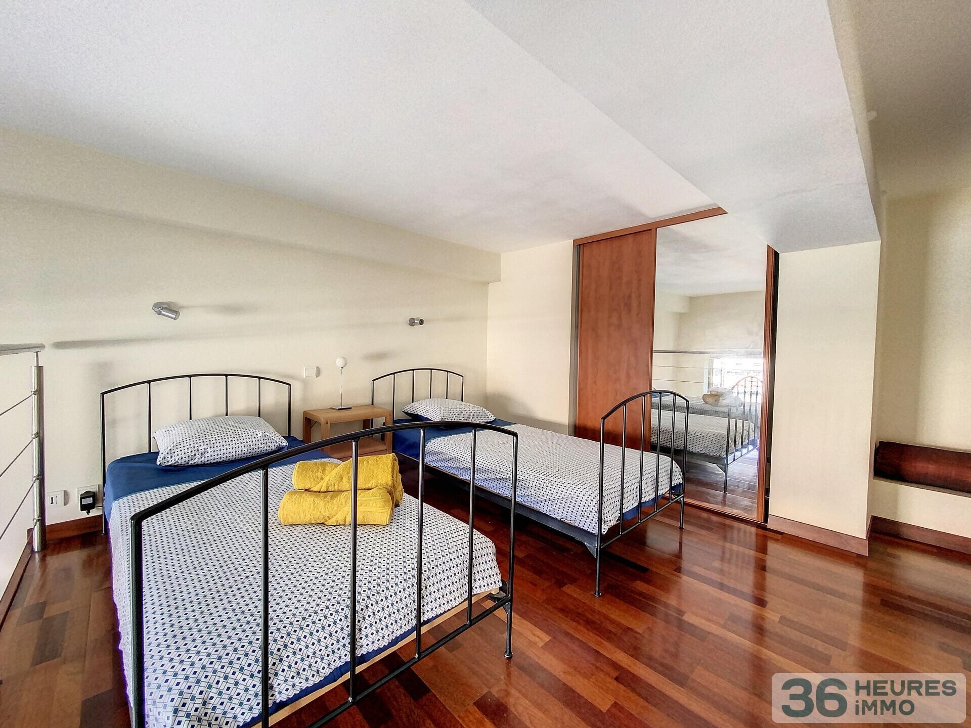 Bijou en 1ère ligne du port de Nice