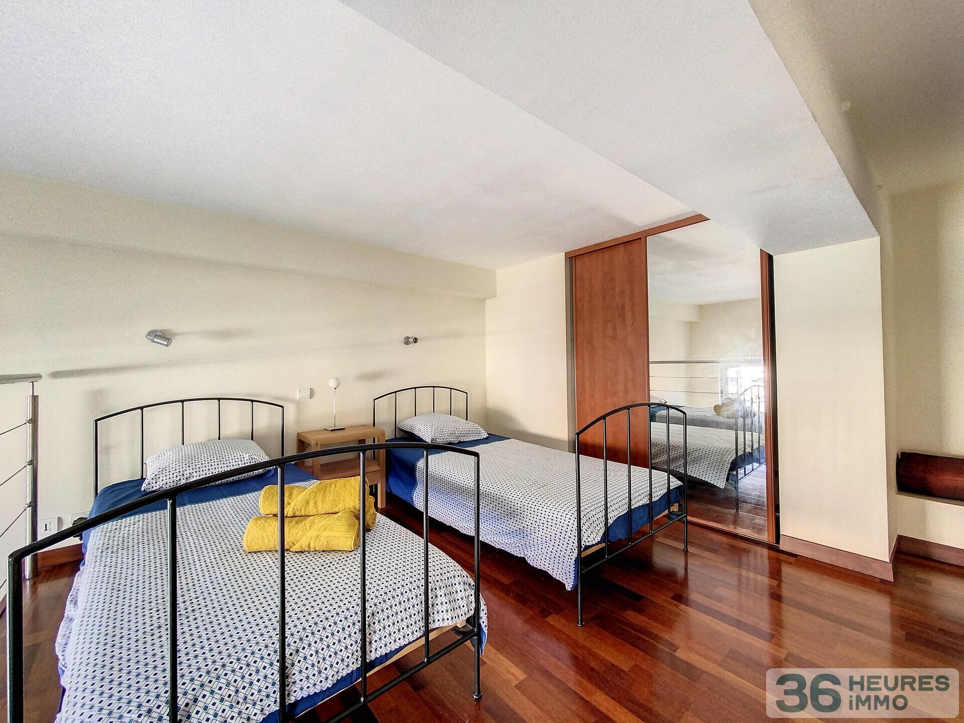 Bijou en 1ère ligne du port de Nice