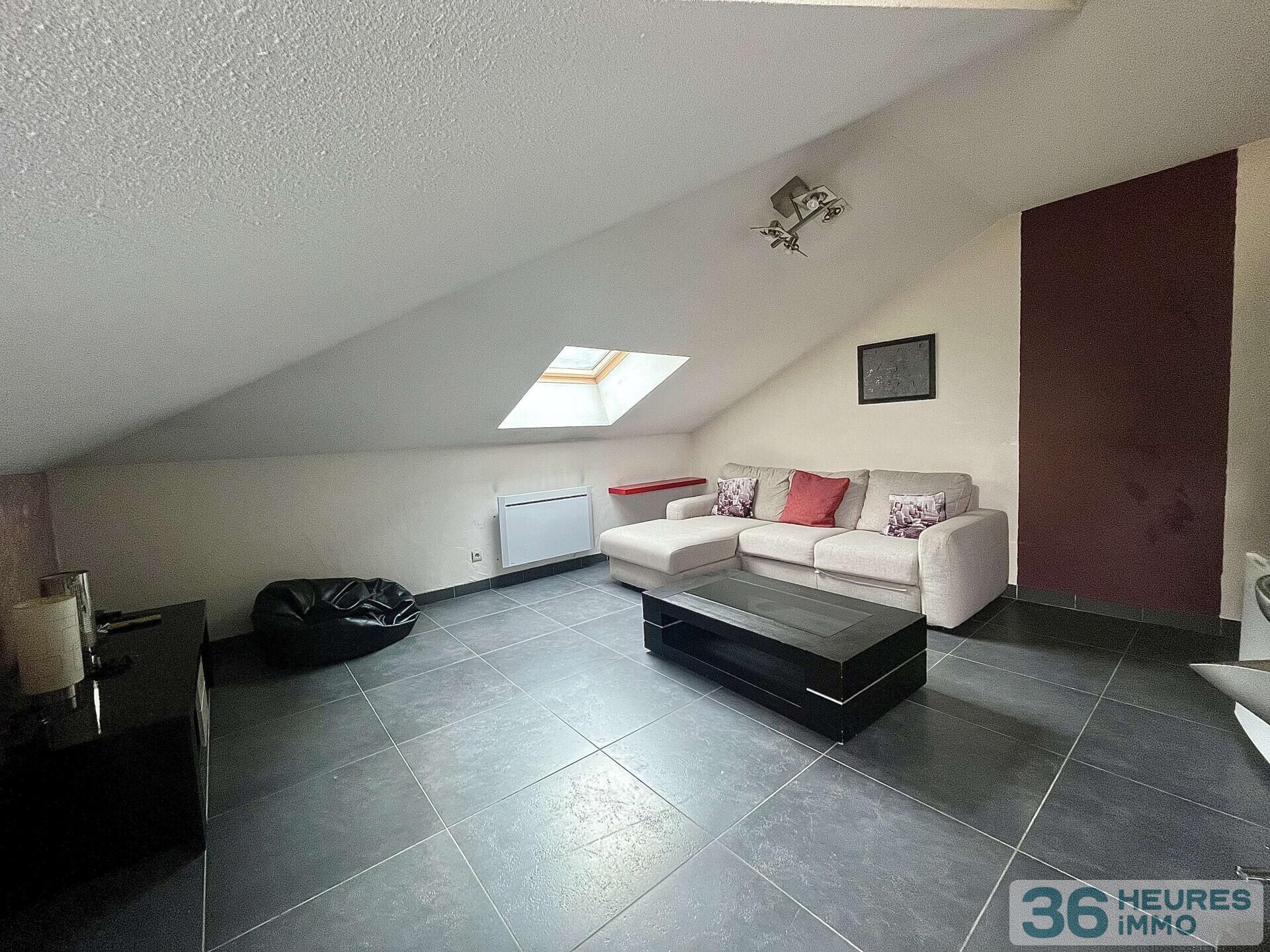 Appartement T1 Bis dernier étage - meublé