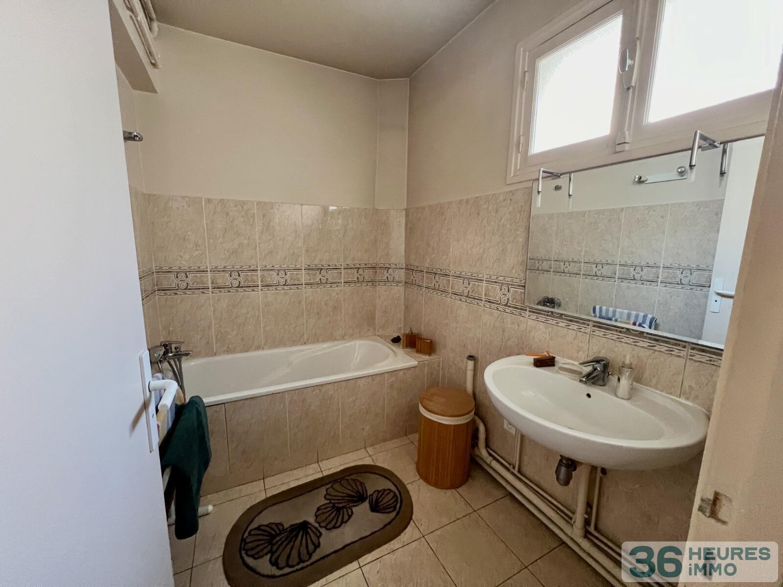 Appartement de 3 pièces avec grand balcon de 12 m² et vue dégagée