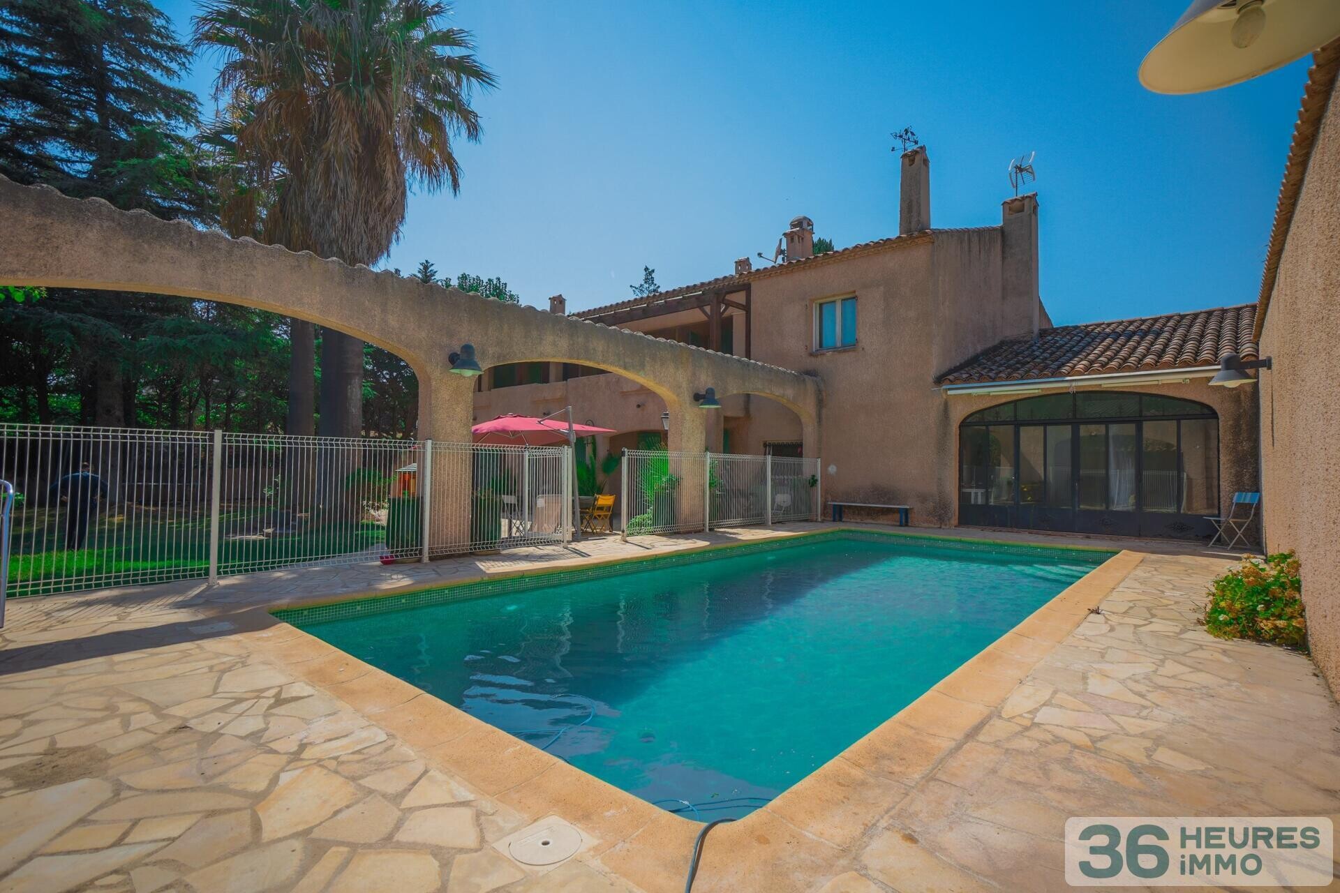 Villa de 417m² à Lattes 