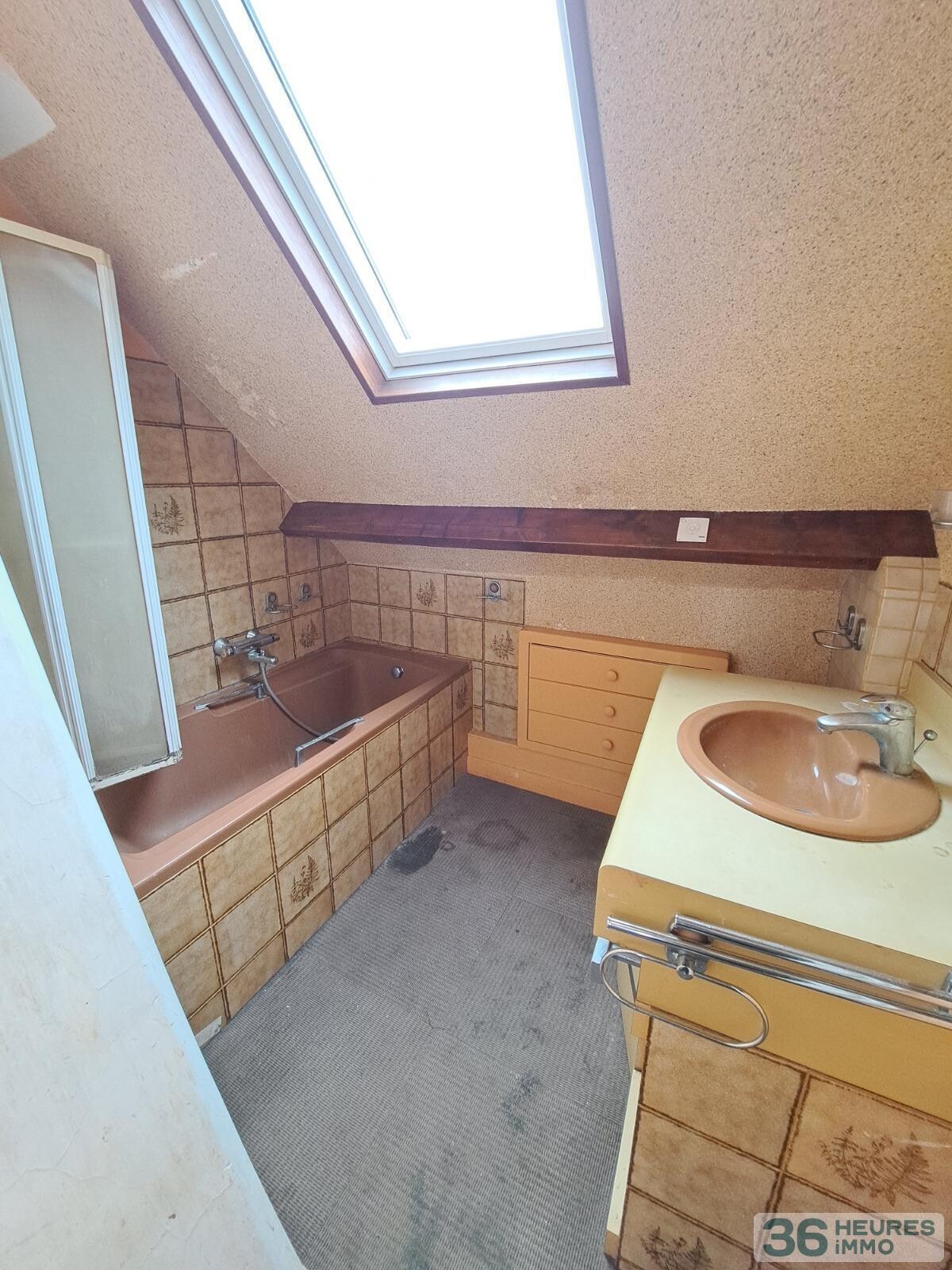 CITE DES PINS - MAISON 2 CHAMBRES + BUREAU AVEC JARDIN 