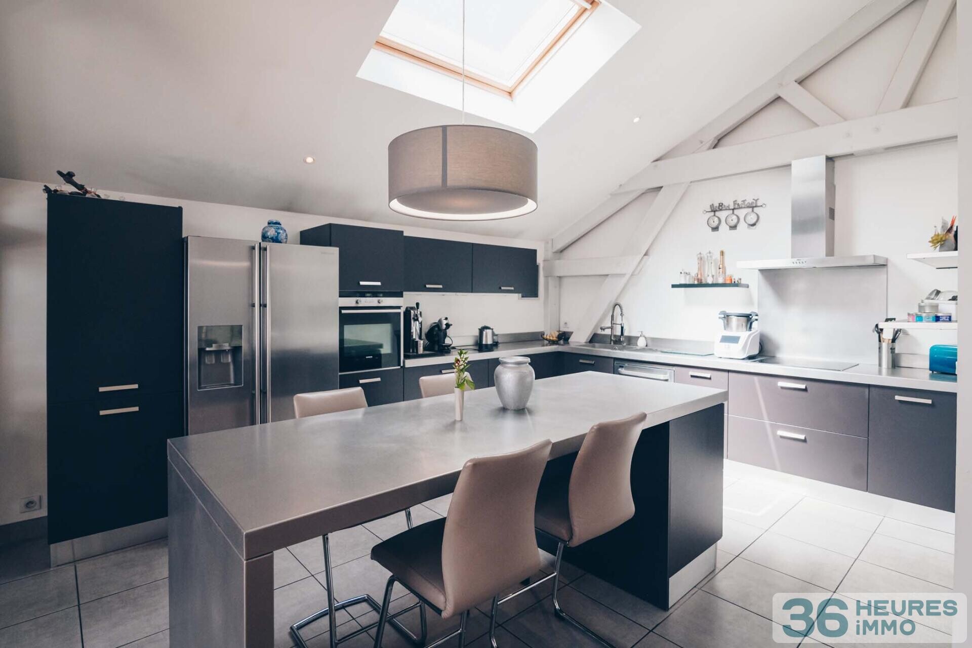 Maison contemporaine 4 chambres esprit LOFT + bureaux indépendants de 70m² en plein coeur de Nantes.