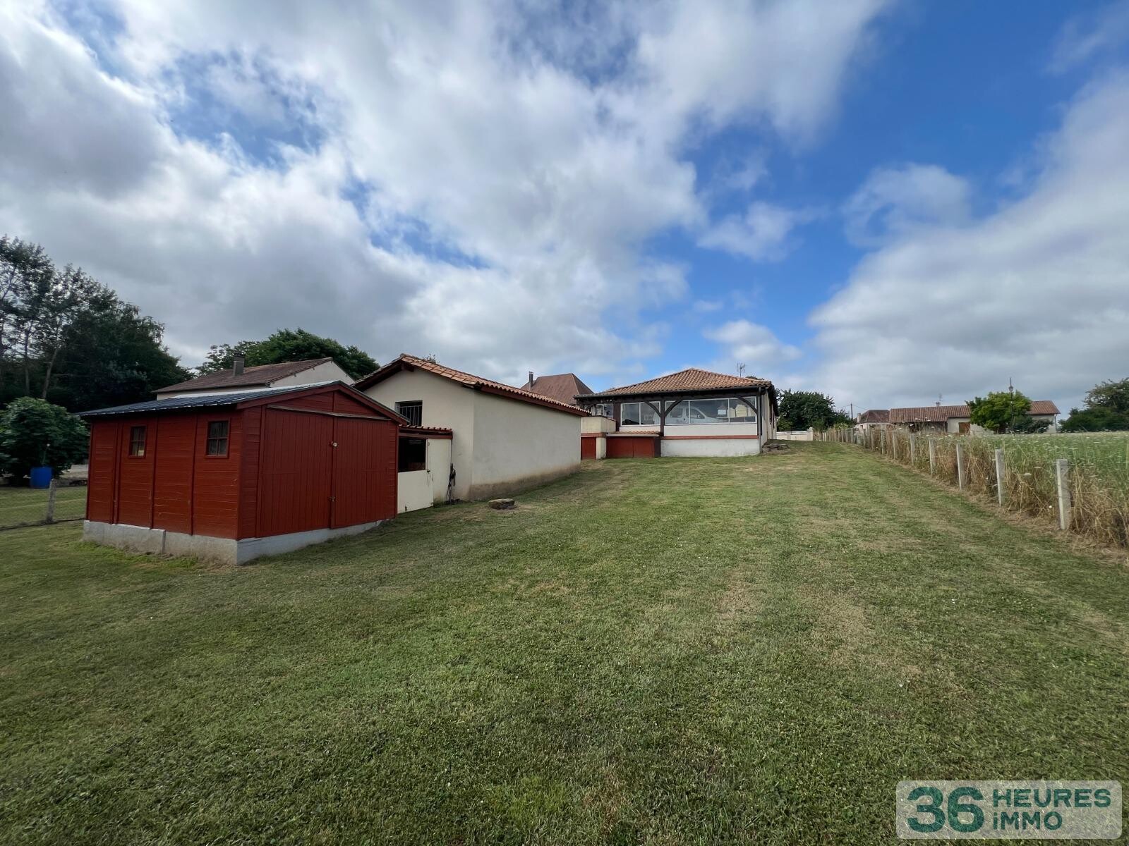 MAISON DE PLAIN PIED AVEC DEPENDANCE