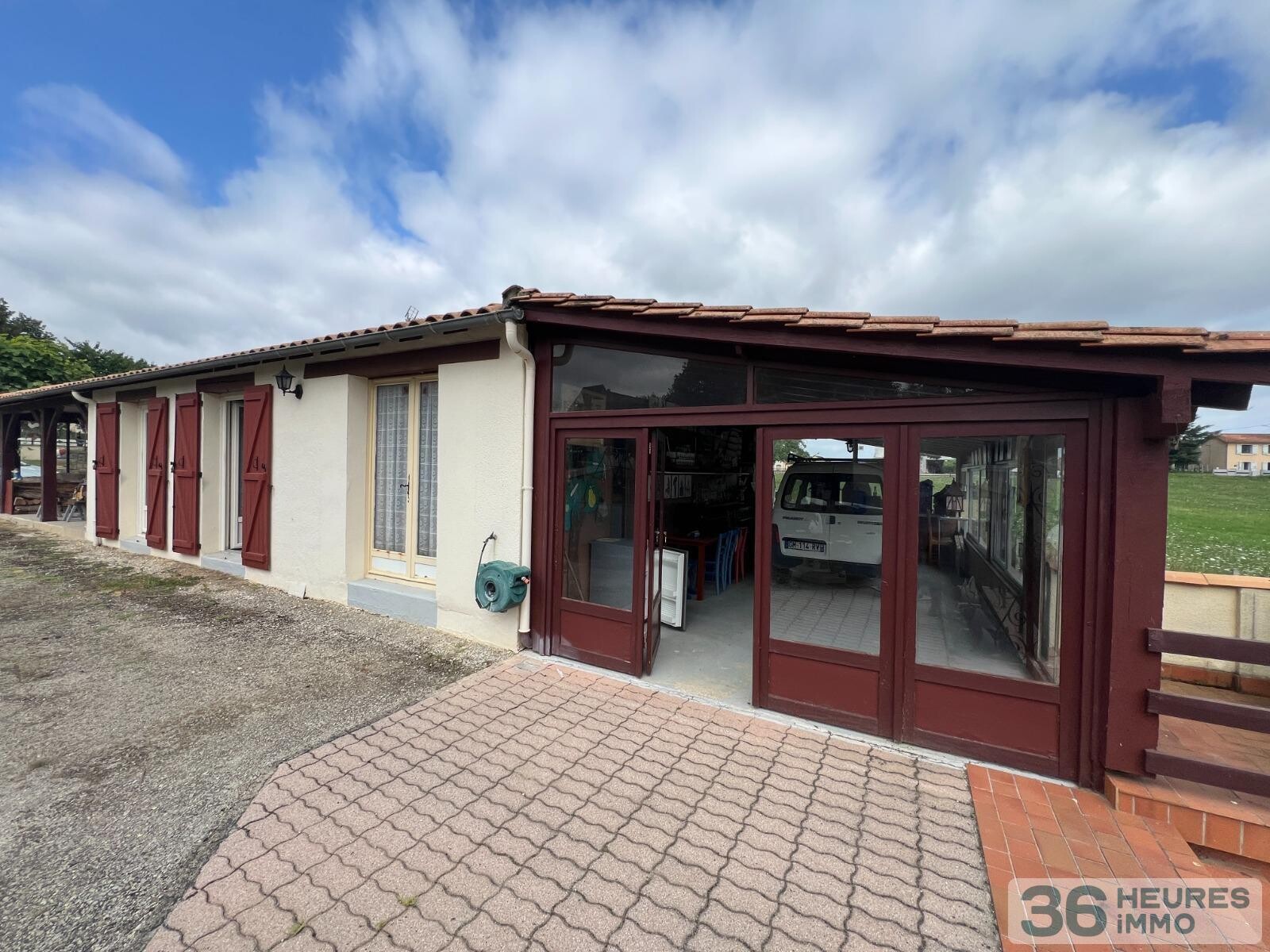 MAISON DE PLAIN PIED AVEC DEPENDANCE