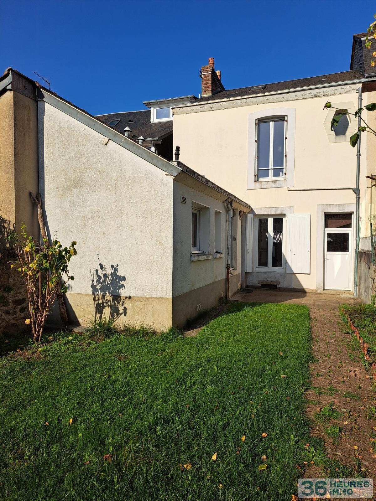 RUE GUILLEMARE - MANCELLE AVEC JARDIN - POSSIBILITE 2 APPARTEMENTS 