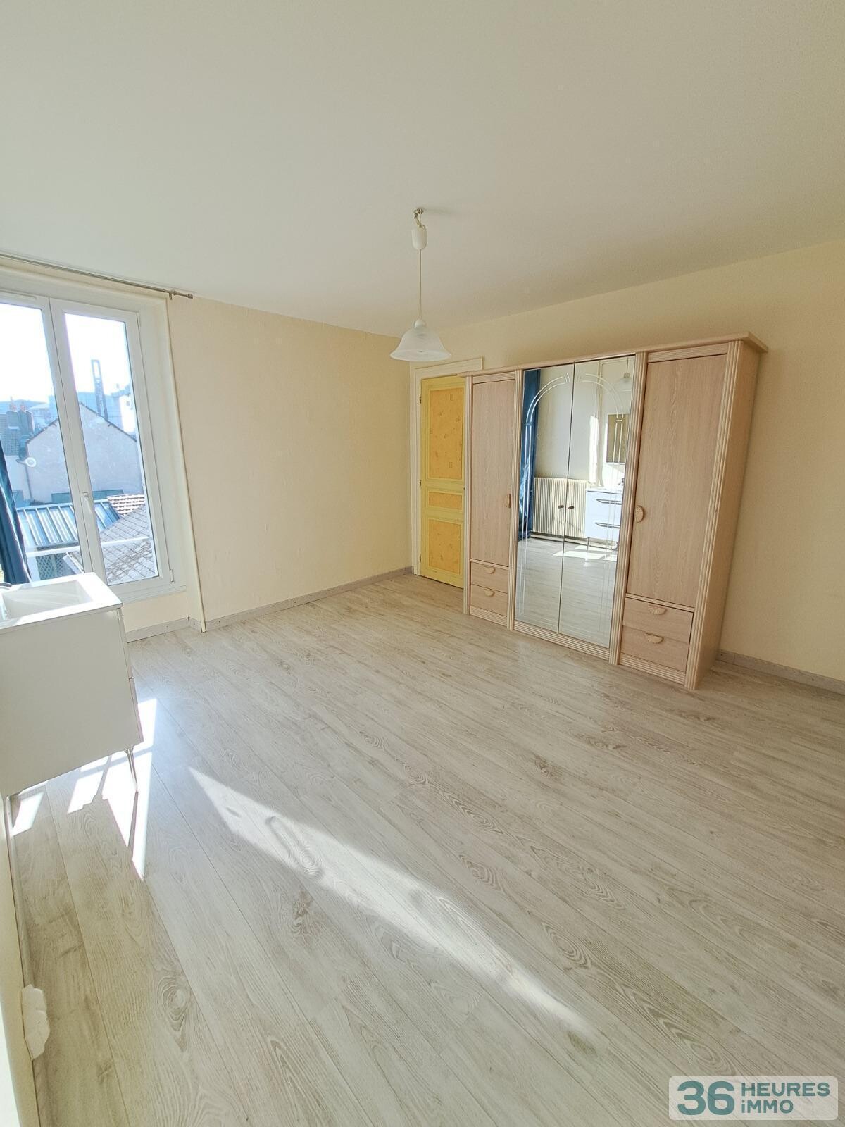 RUE GUILLEMARE - MANCELLE AVEC JARDIN - POSSIBILITE 2 APPARTEMENTS 