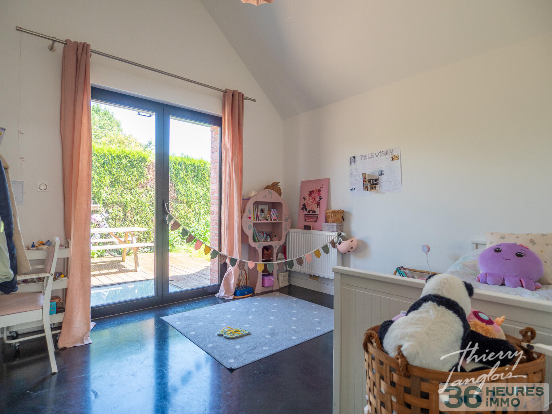 EXCLUSIVITÉ  Superbe Loft de plain-pied dans une ancienne brasserie