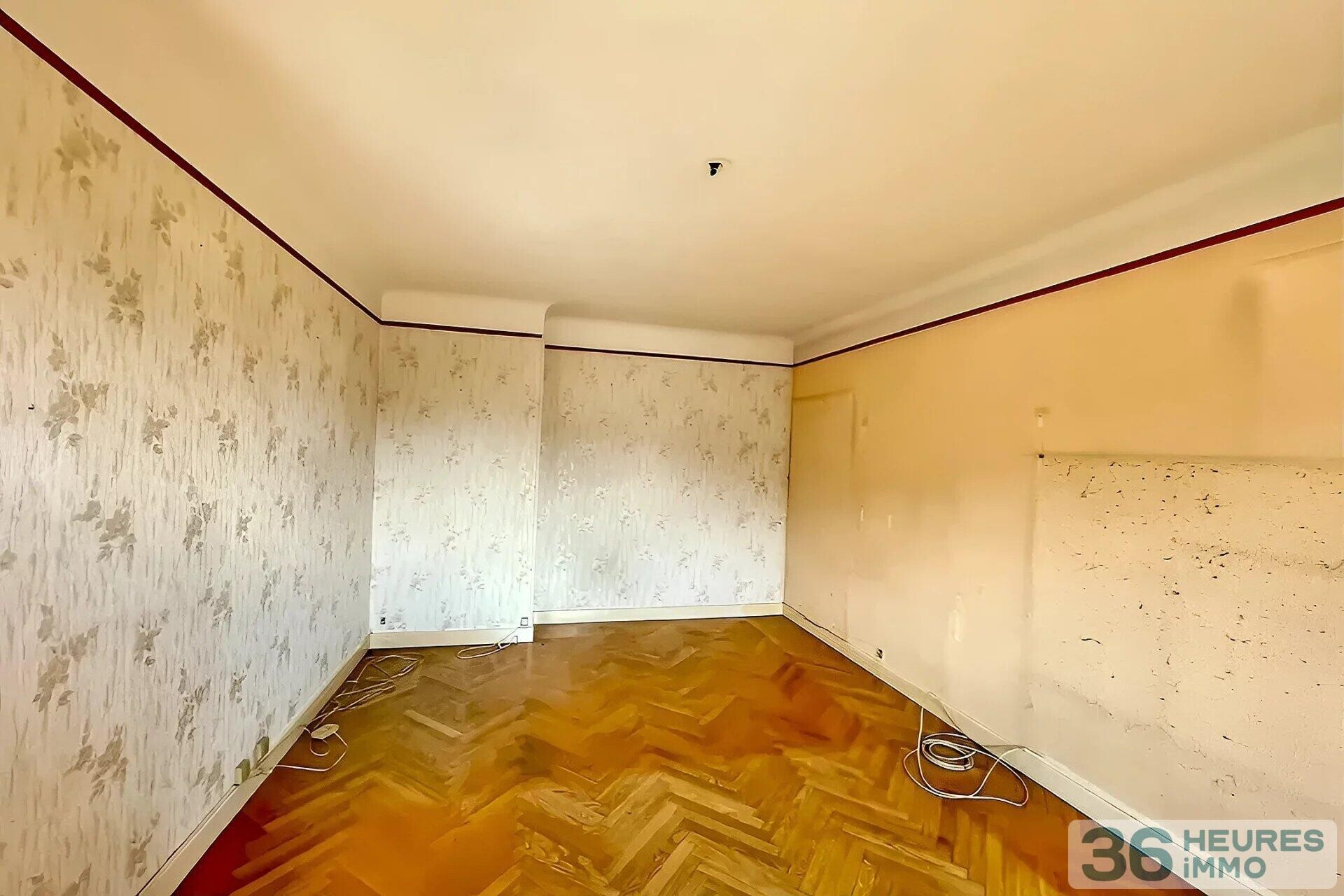 Bernin, maison en centre-ville sur terrain de 1100 m²