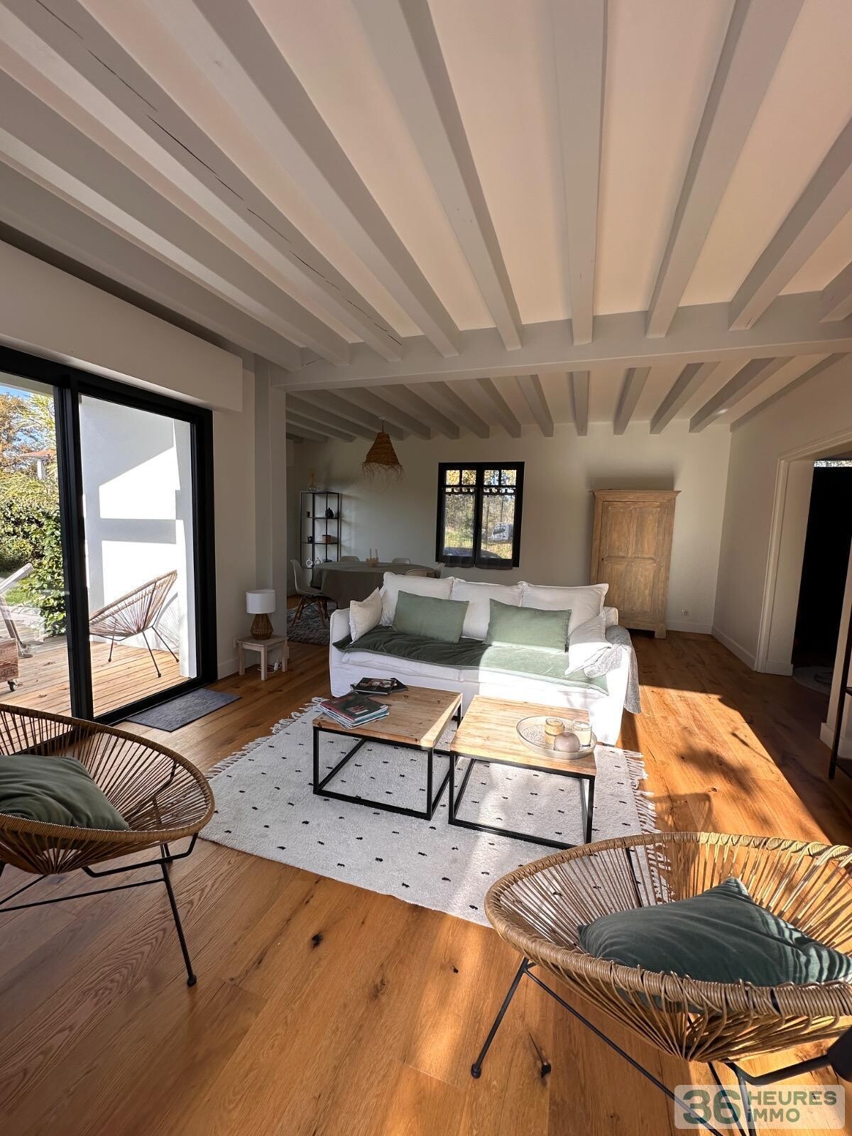 VILLA SITUEE DANS LA VILLE DE PRINTEMPS ARCACHON 