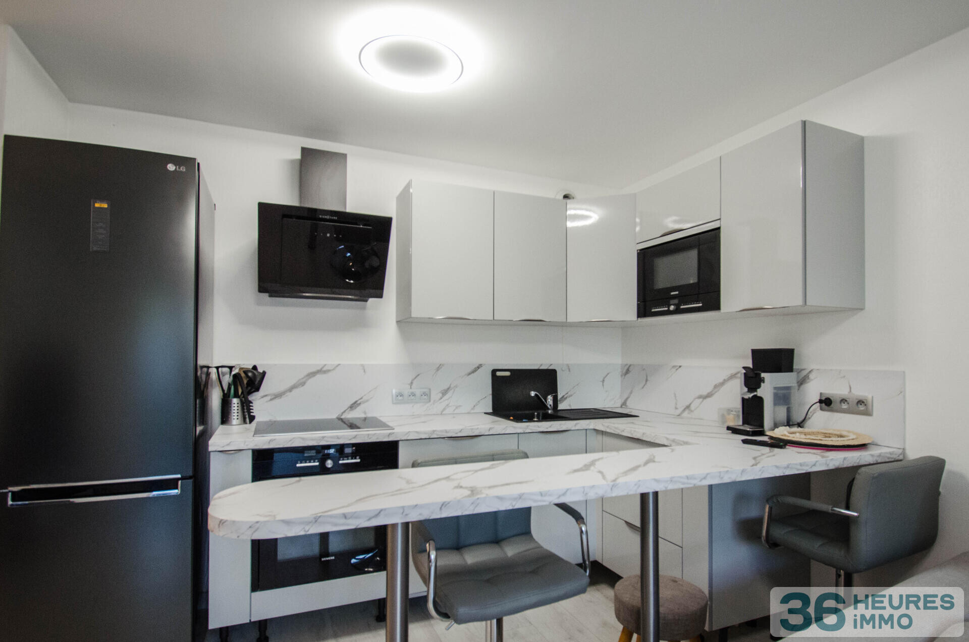 Bel appartement rénové avec terrasse et piscine