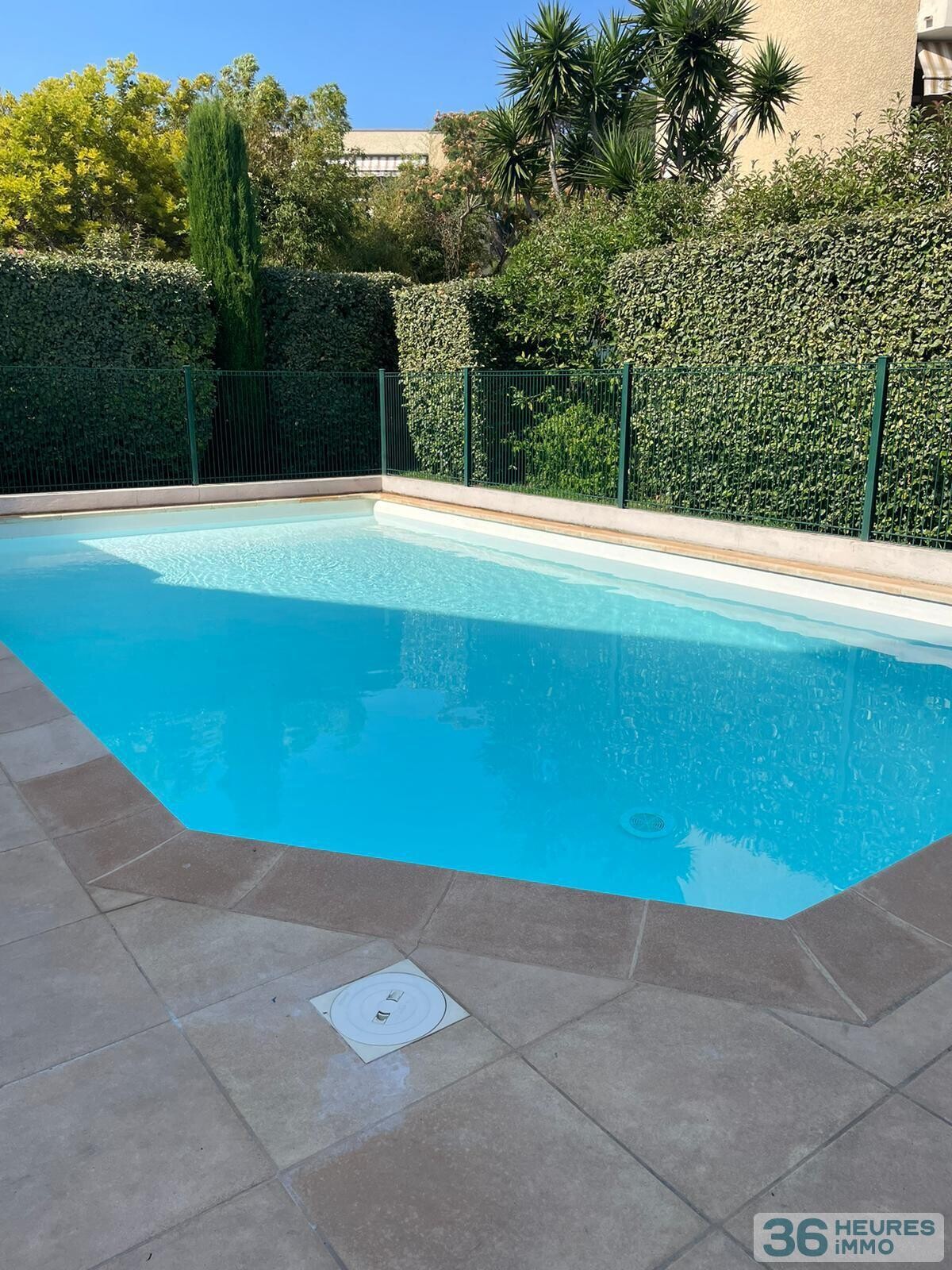 Bel appartement rénové avec terrasse et piscine