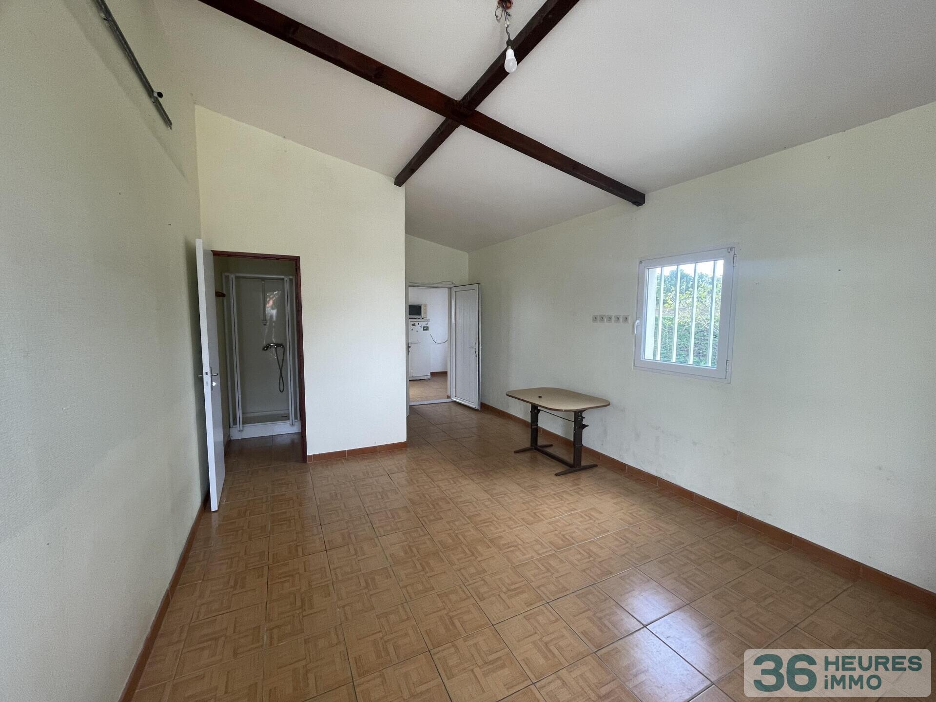 Bâtiment réhabilitable en habitation 