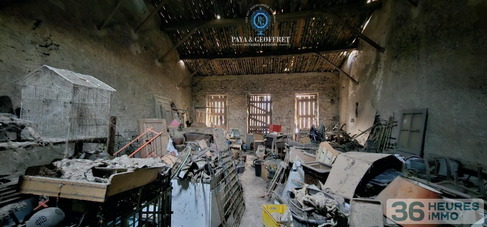 Remise à rénover 227m² à LA ROQUEBRUSSANNE