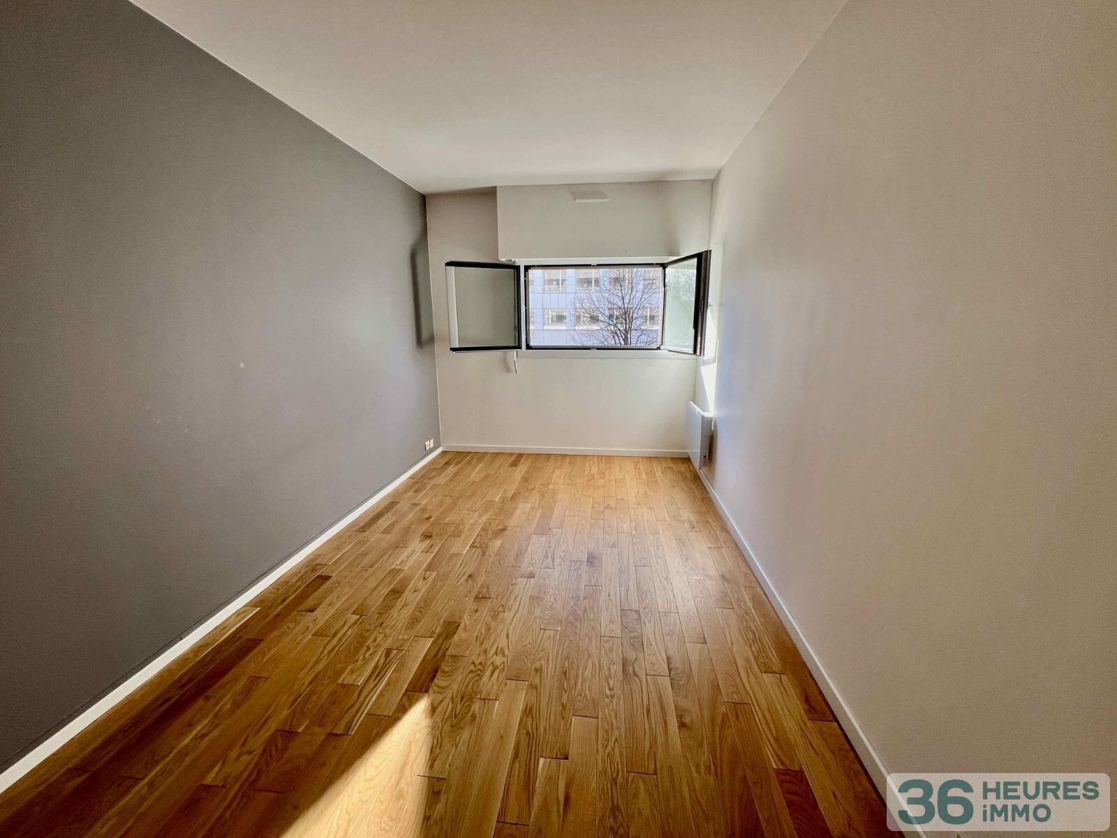 3 PIÈCES AVEC LOGGIA en face du Parc de Bercy