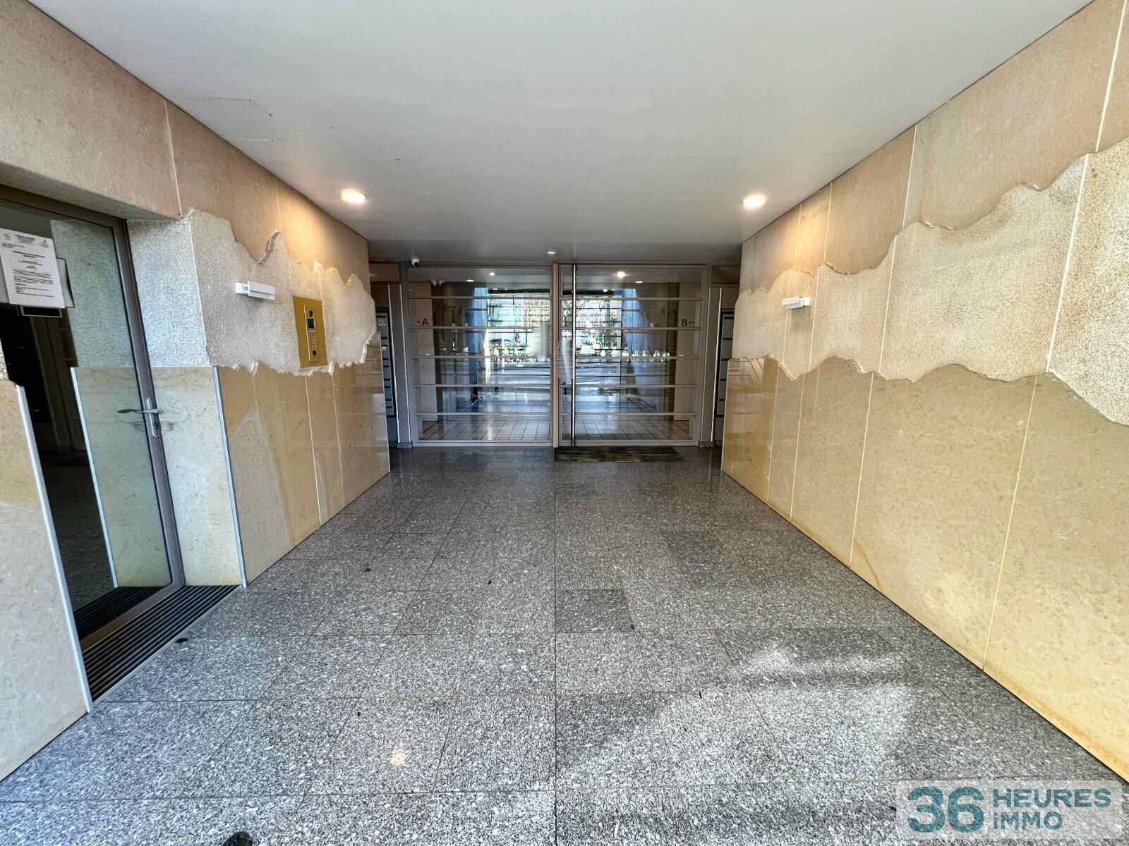 3 PIÈCES AVEC LOGGIA en face du Parc de Bercy