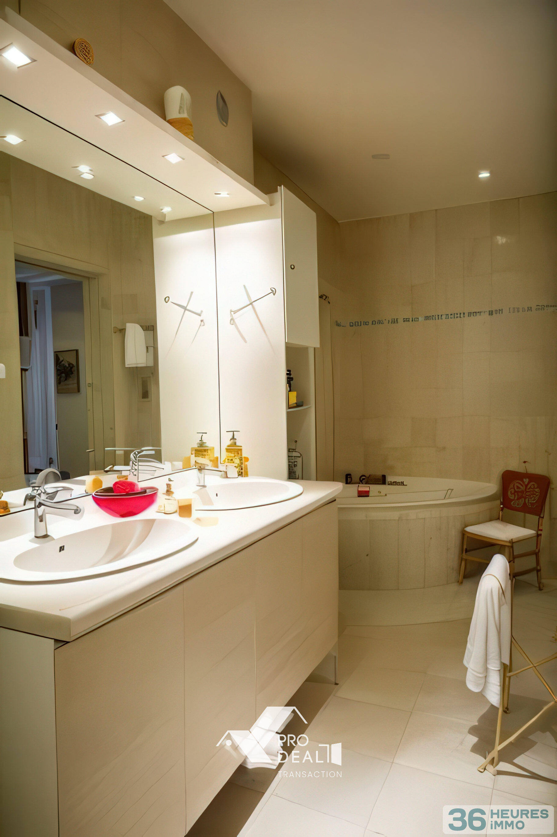 T4 104 m² en résidence arborée avec balcon, cave, garage et parking privatifs