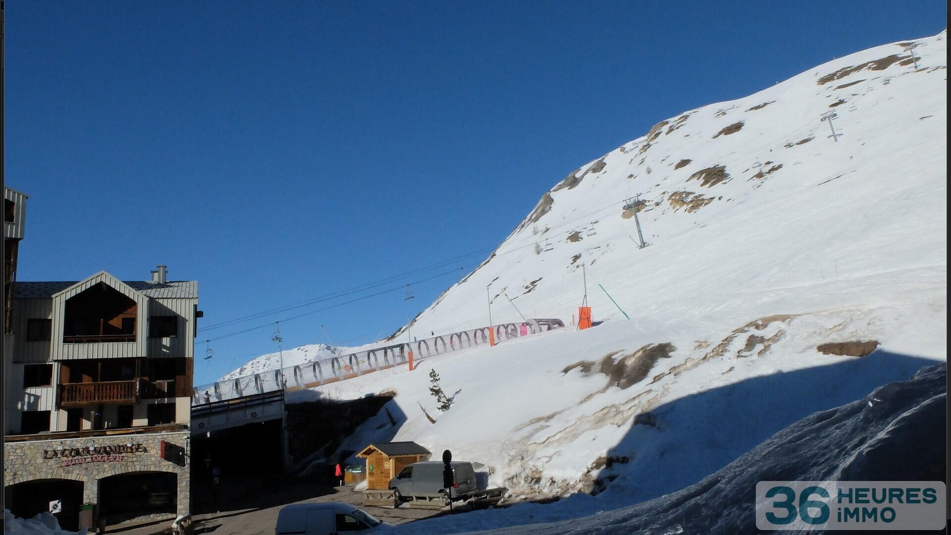 2 pièces + coin montagne de 27 m² avec emplacement de parking