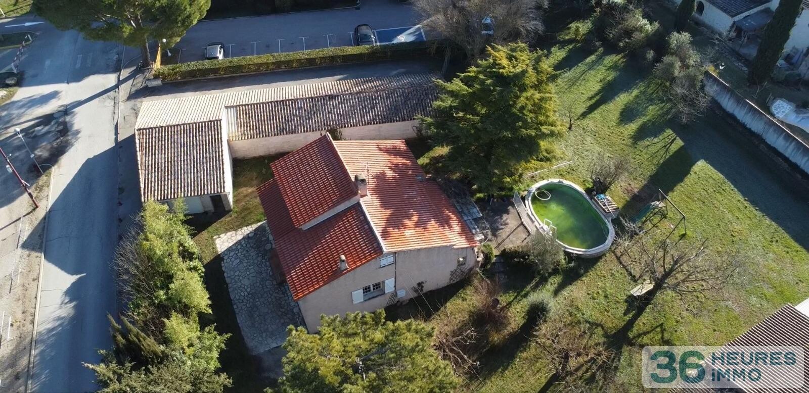 Assiette foncière de 2212m² à GAREOULT (83)