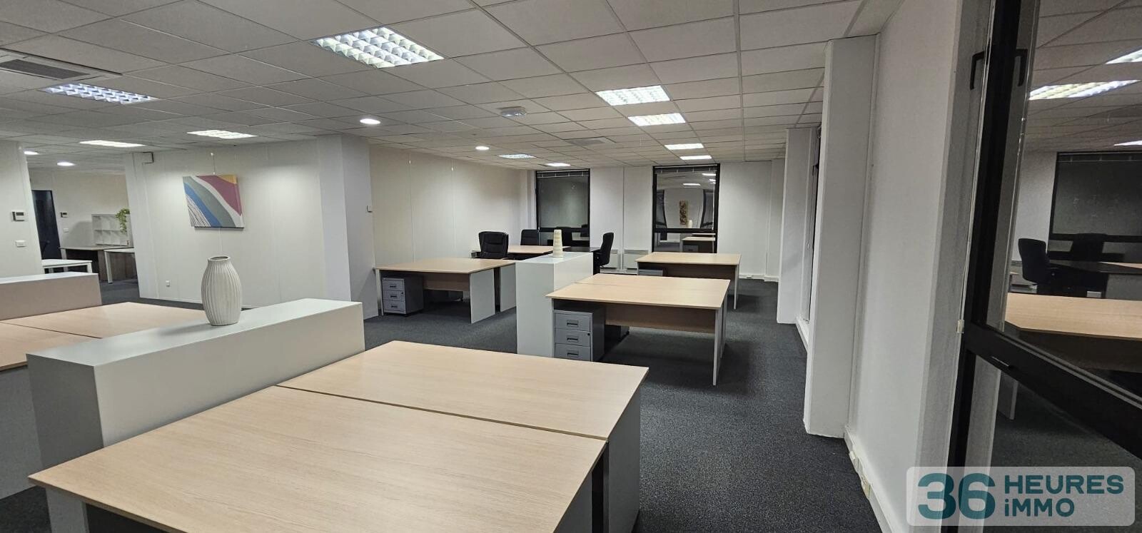 Locaux à usage de bureau 888 m²