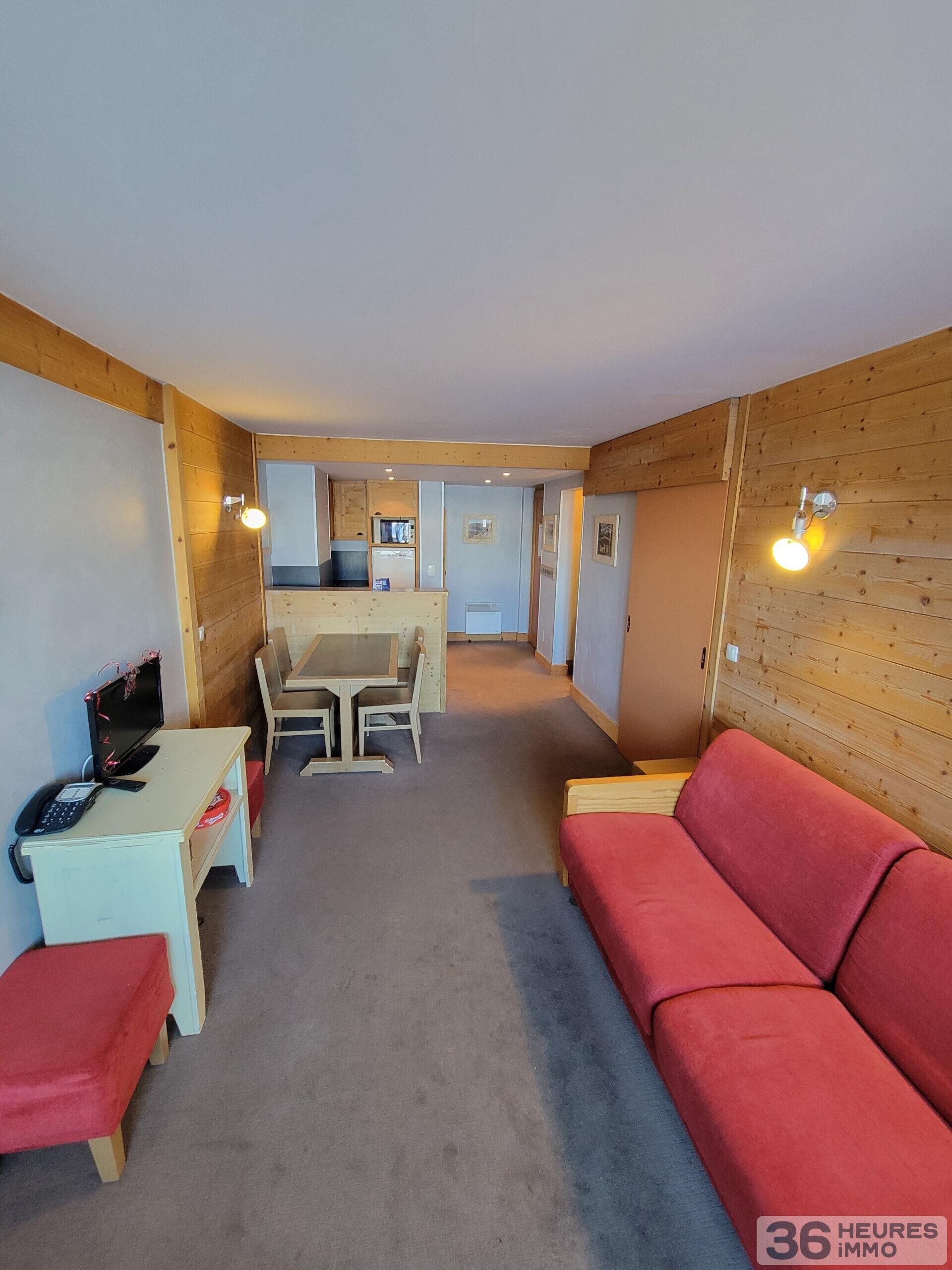 Spacieux appartement avec accès PMR face aux pistes dans une résidence à Belle Plagne haut