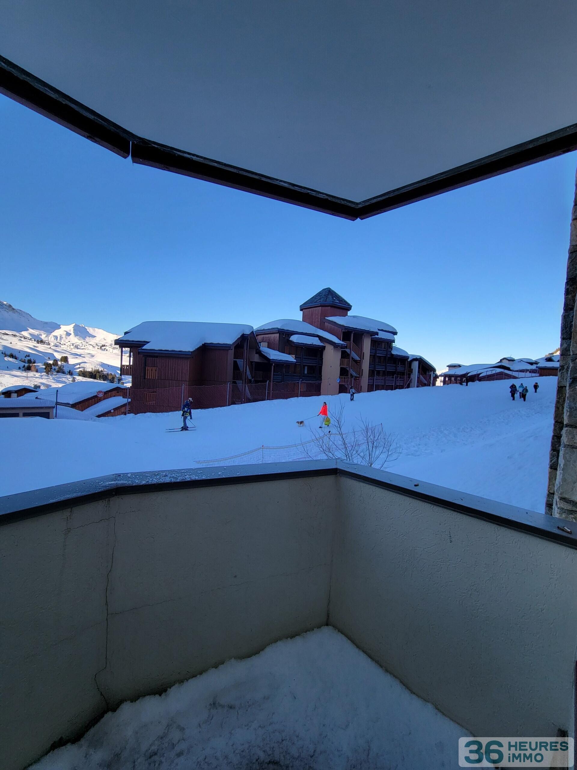 Spacieux appartement avec accès PMR face aux pistes dans une résidence à Belle Plagne haut