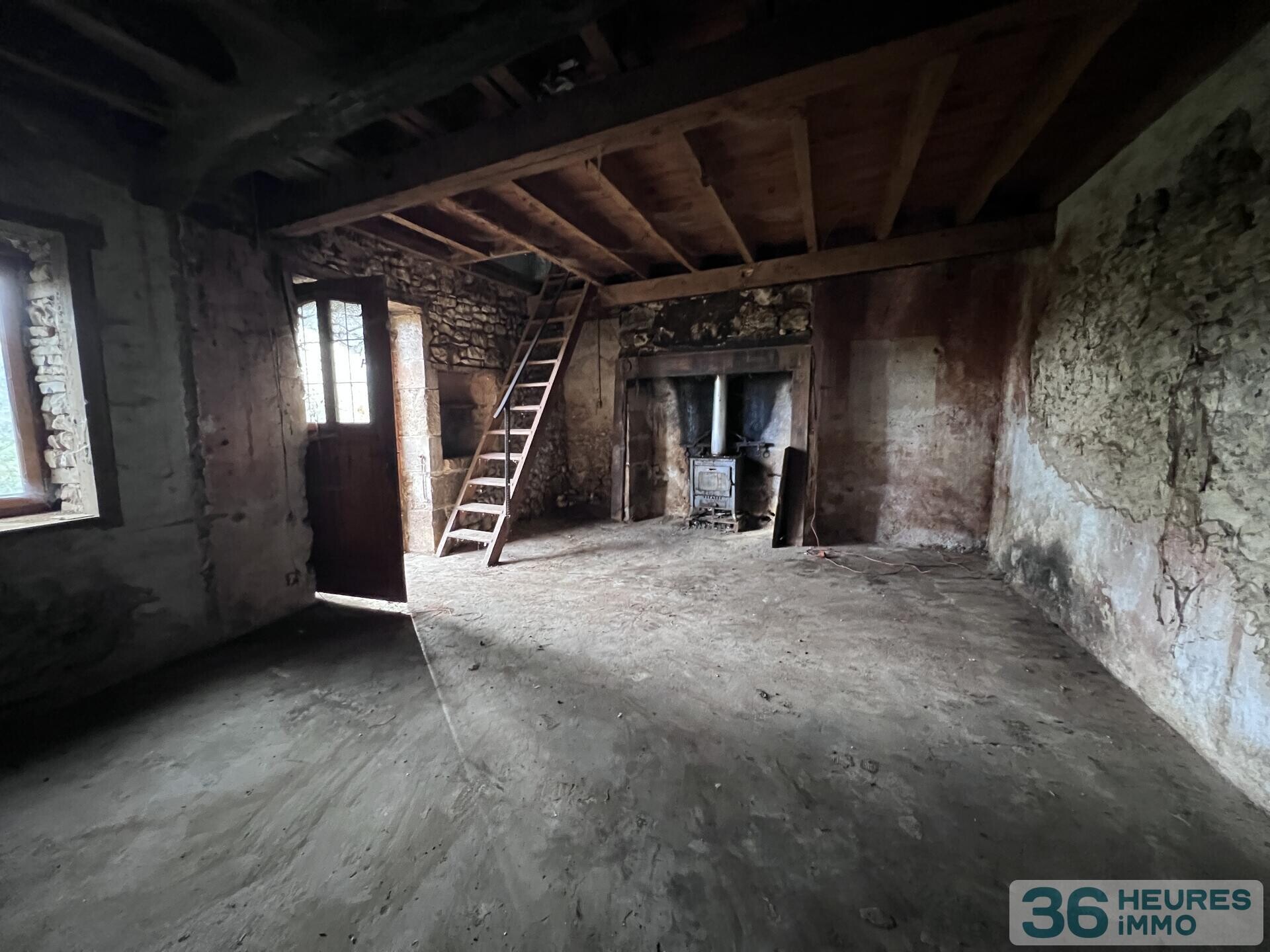 MAISON A RESTAURER AVEC TERRAIN