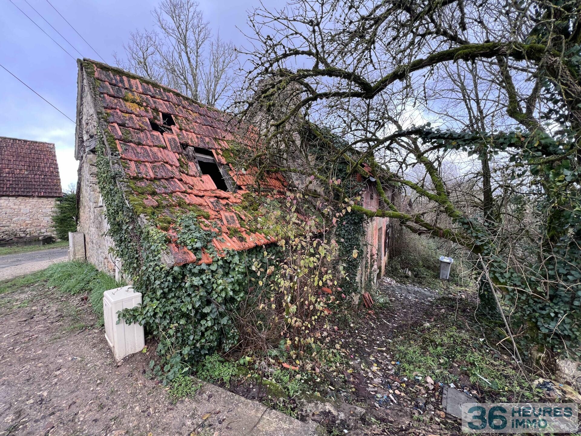 MAISON A RESTAURER AVEC TERRAIN