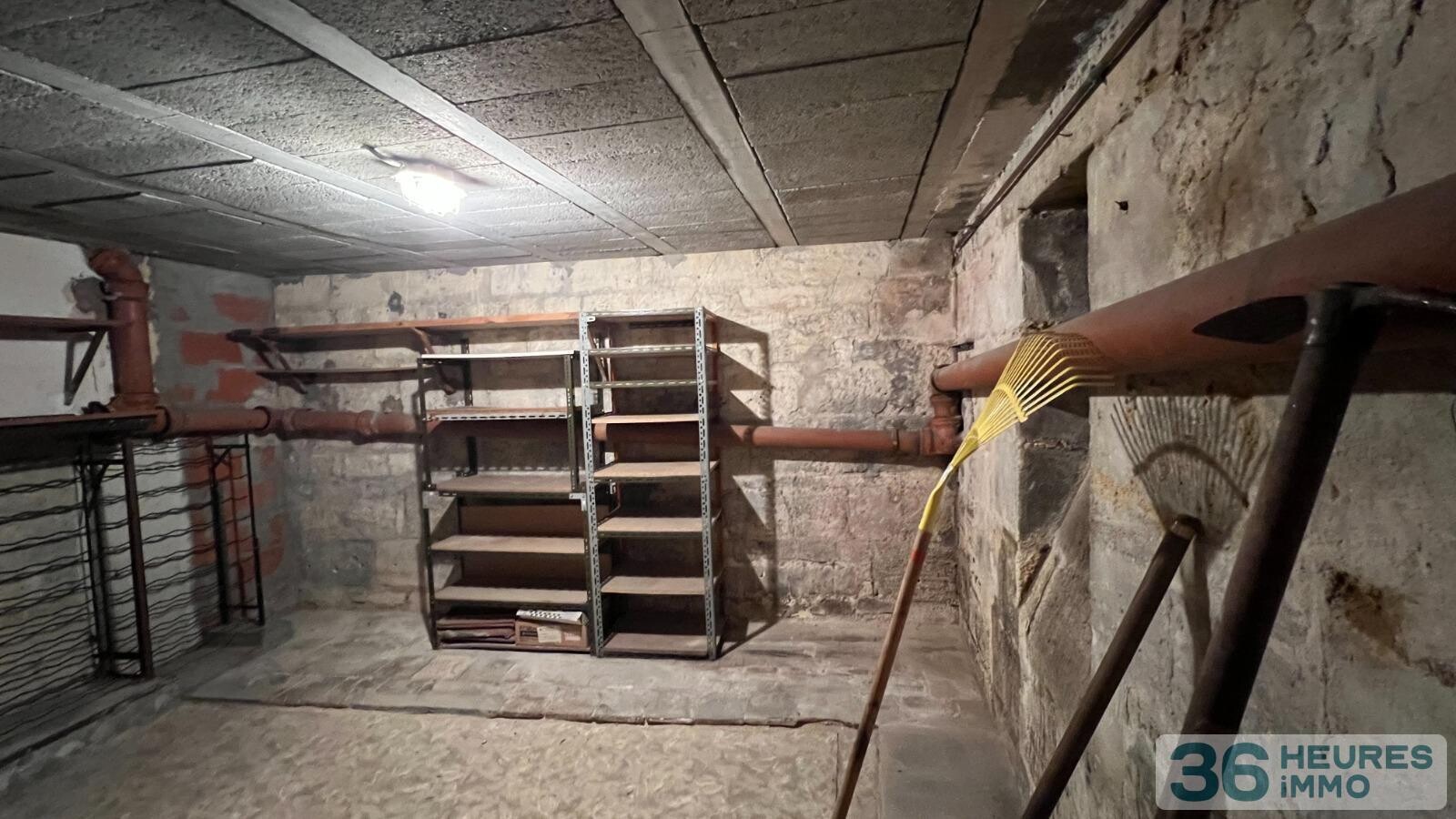 MAISON AVEC JARDIN ET GARAGE